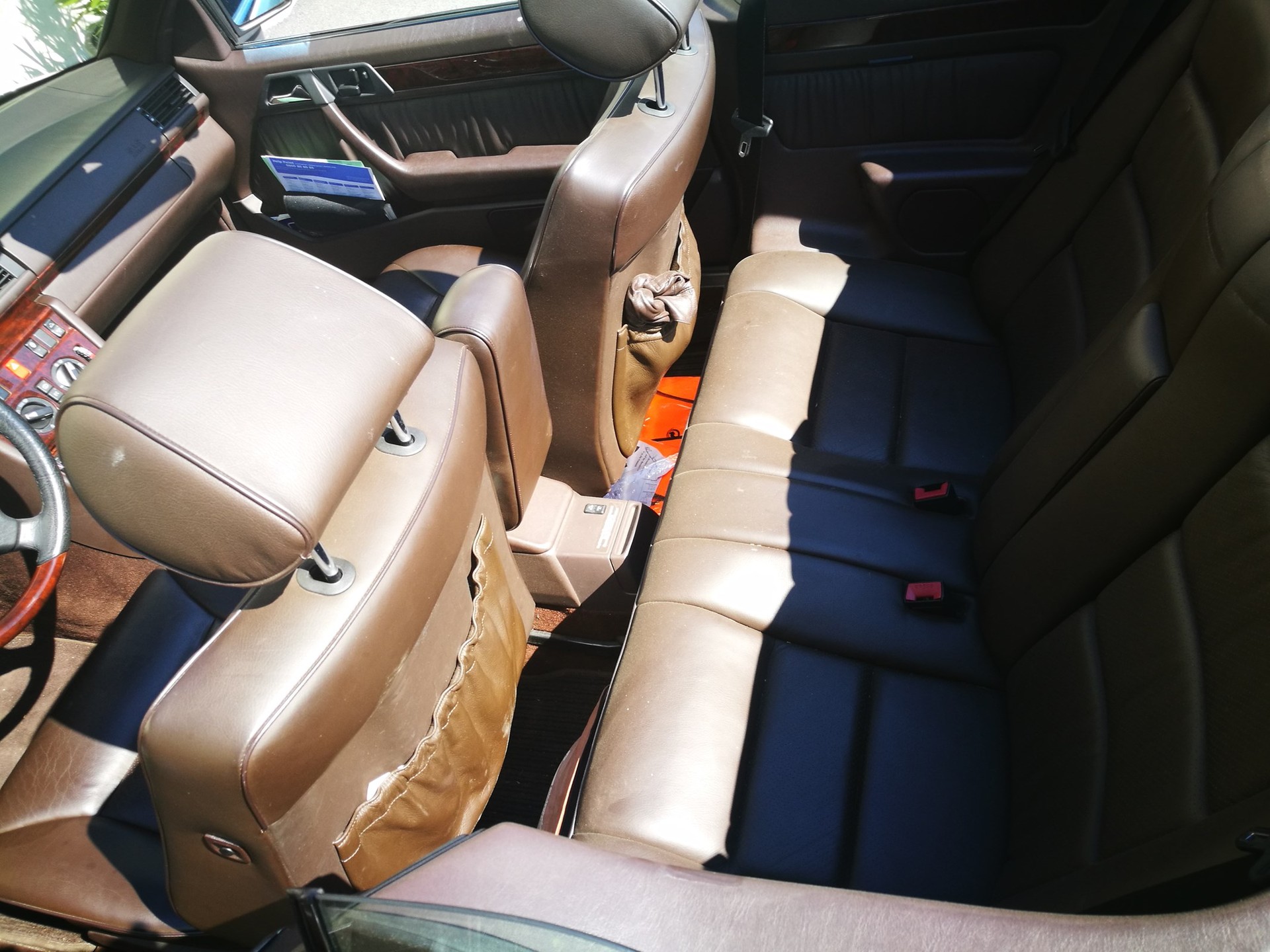 MERCEDES-BENZ E 320 Cabrio-image-11