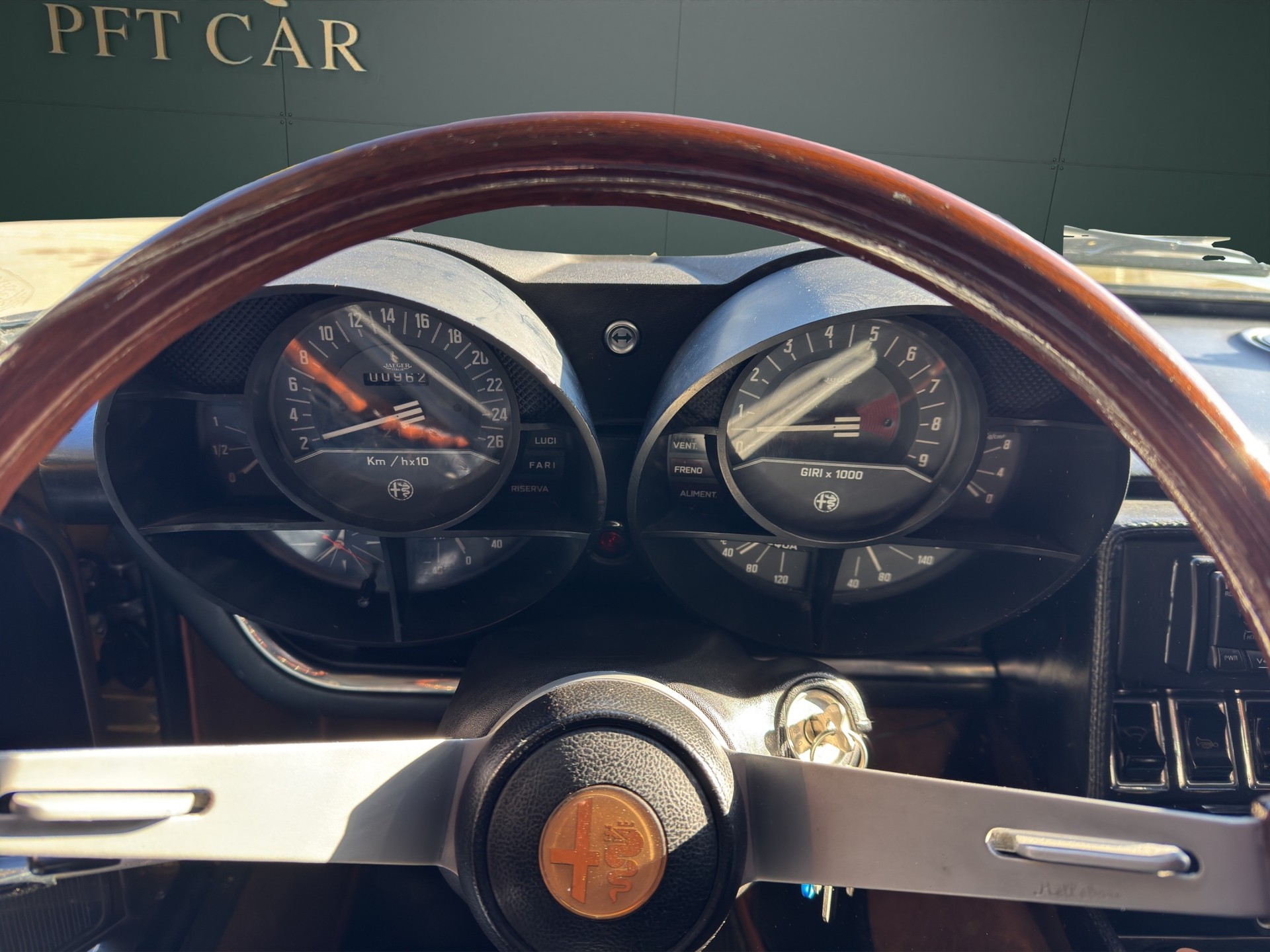 ALFA ROMEO MONTREAL 105.64 - V8 Bertone // VETERAN //-image-9
