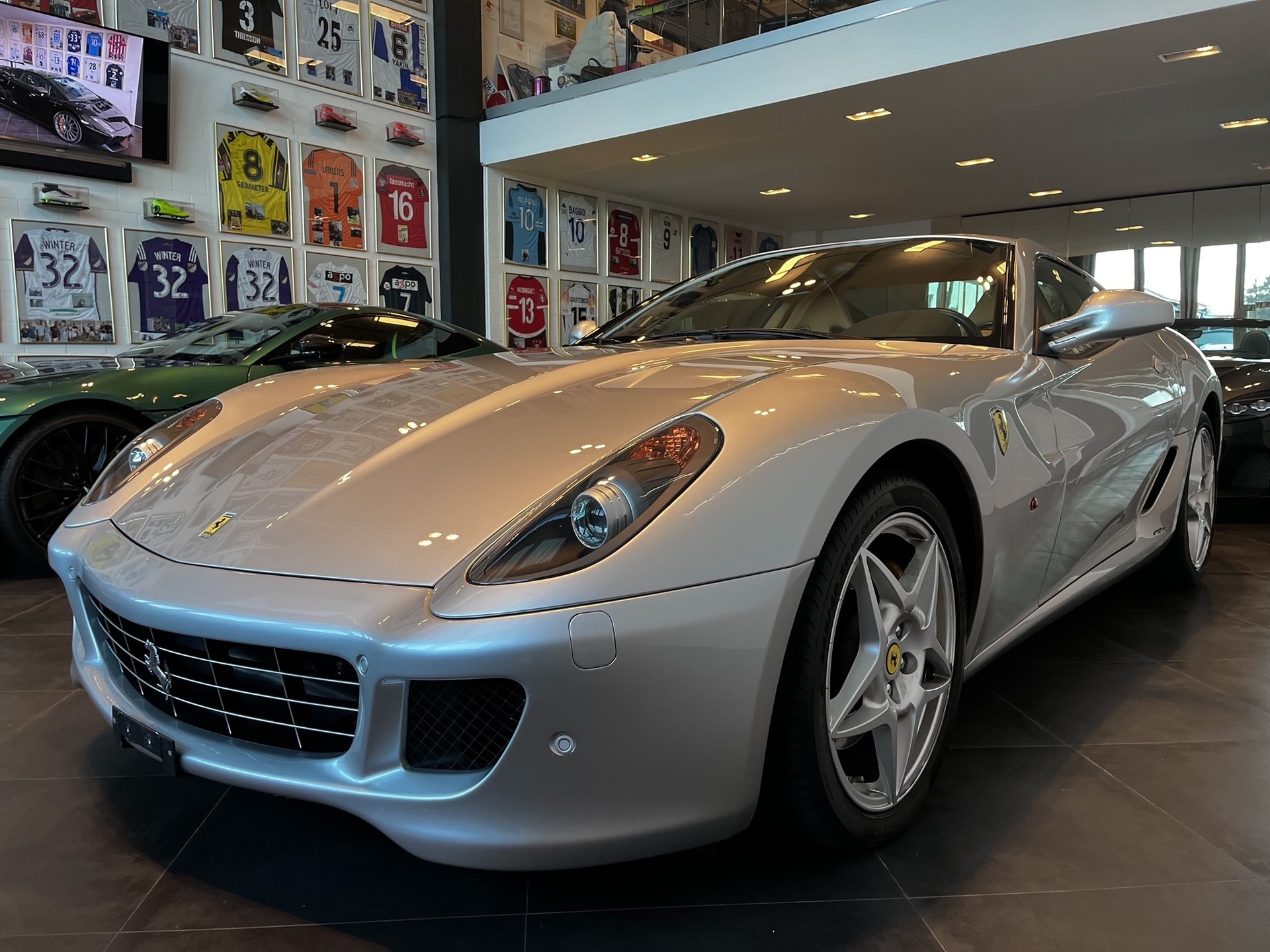 FERRARI 599 GTB-showroom-element-3