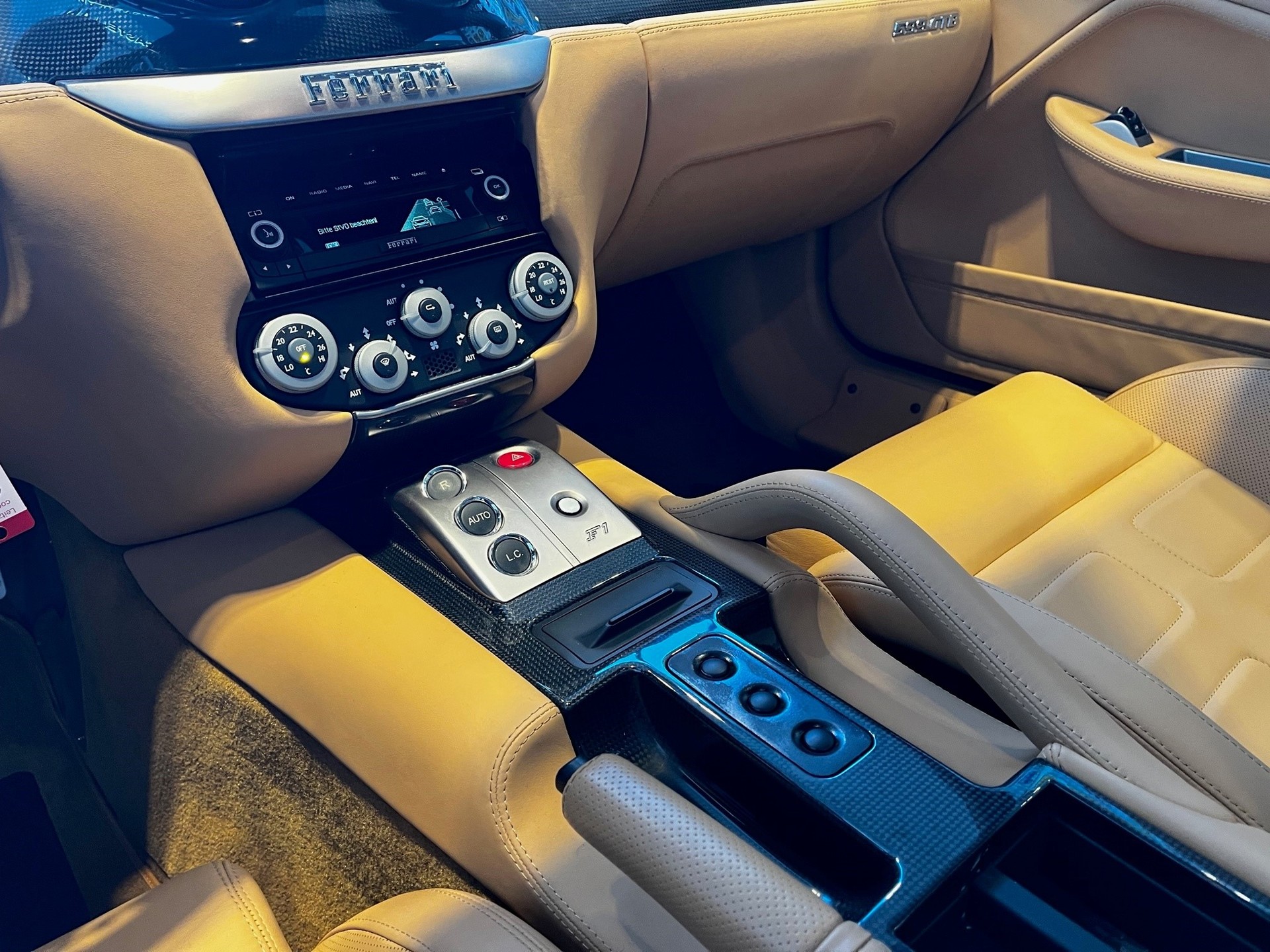 FERRARI 599 GTB-image-18