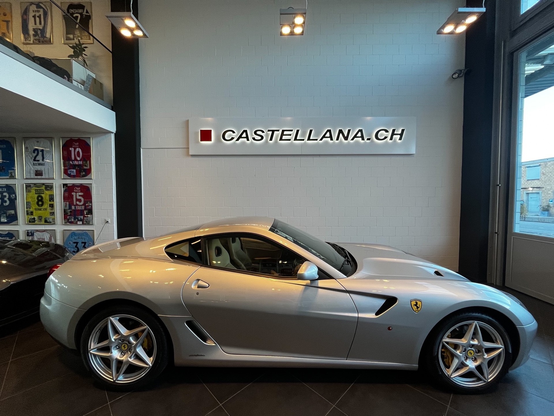 FERRARI 599 GTB-image-4