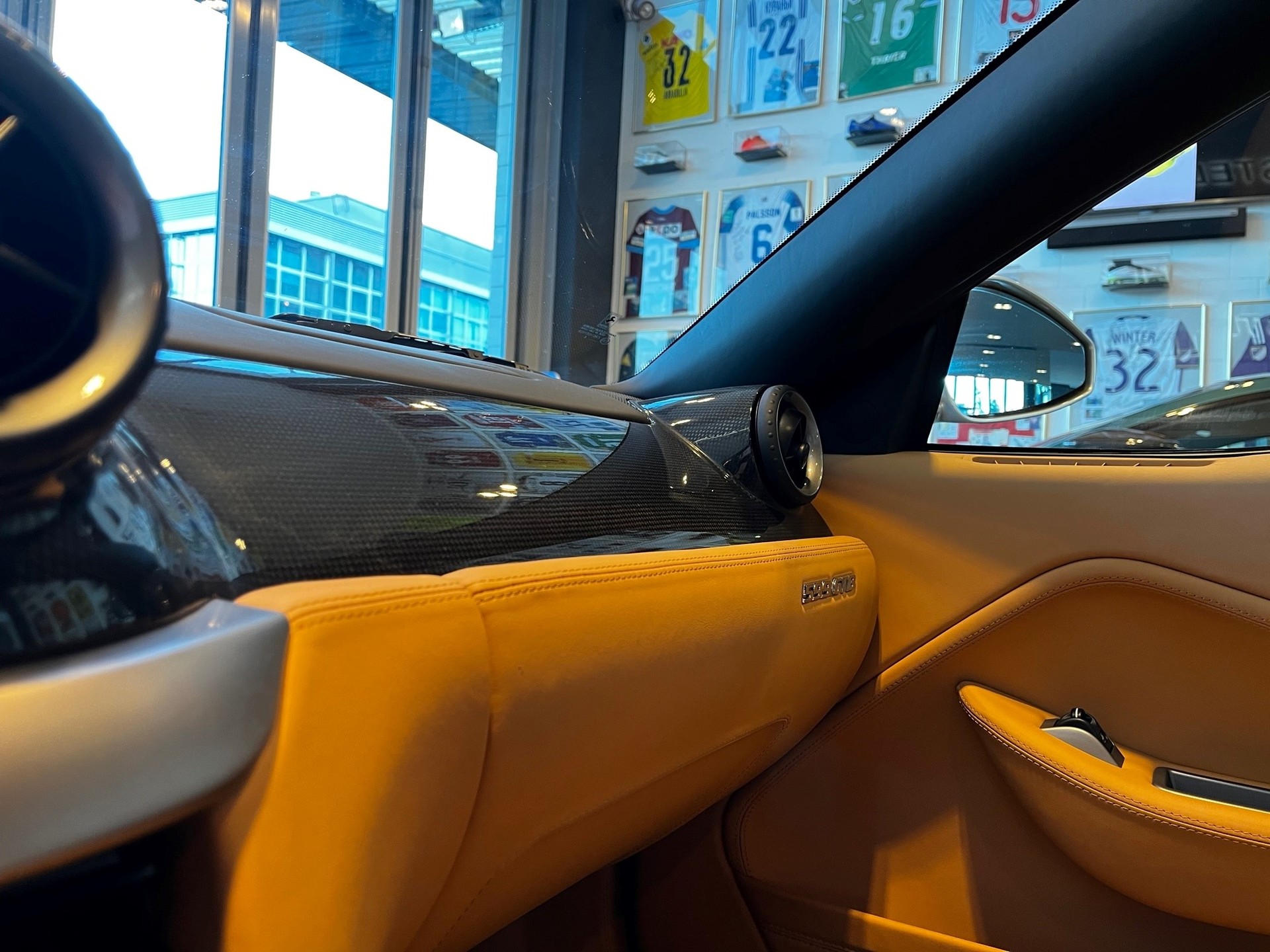 FERRARI 599 GTB-image-19