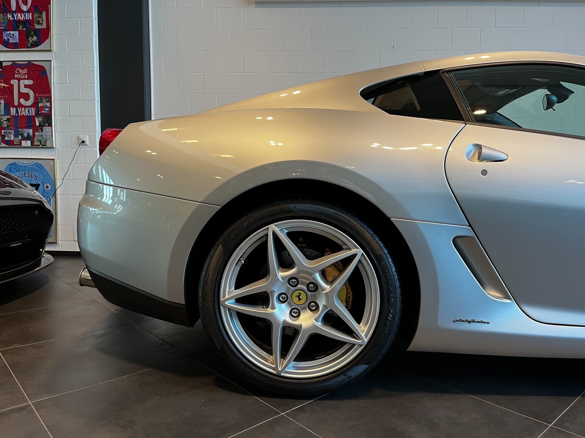 FERRARI 599 GTB-image-11
