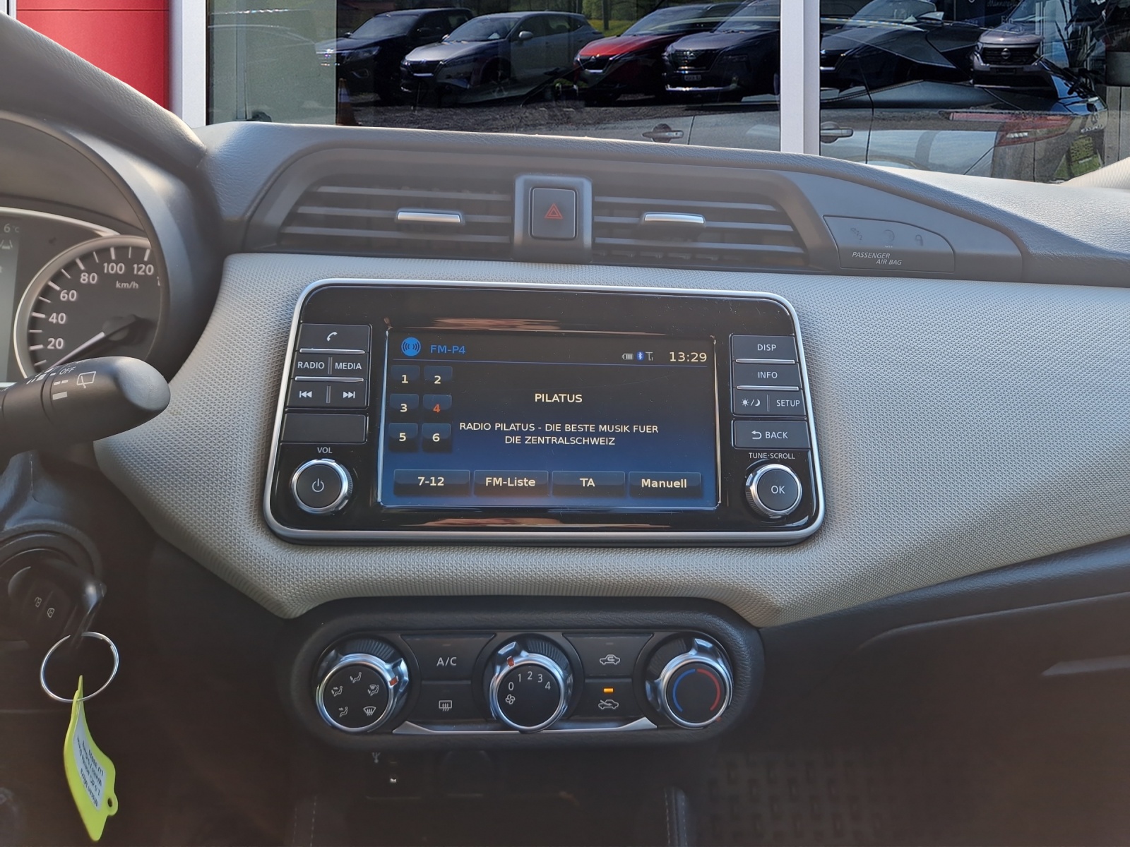 NISSAN Micra 1.5 dCi acenta-image-10