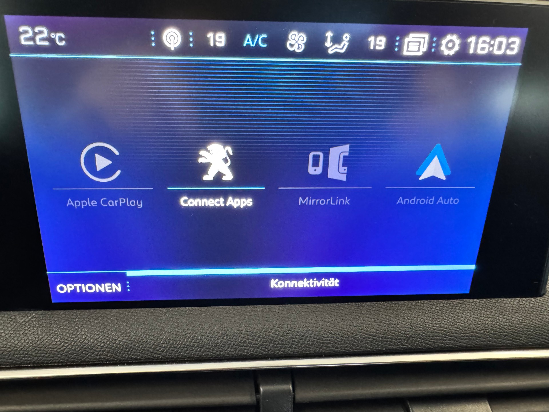 PEUGEOT 5008 1.5 BlueHDi GT Line EAT-image-24