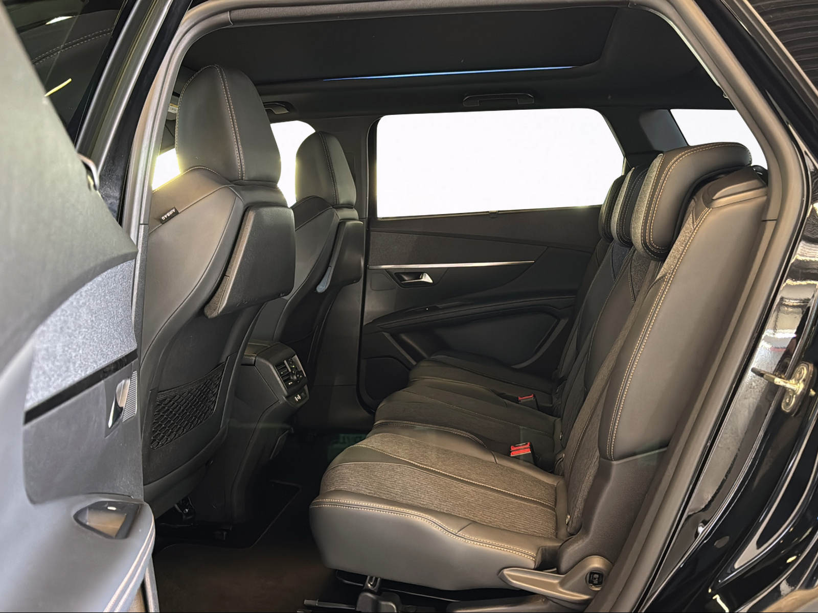 PEUGEOT 5008 1.5 BlueHDi GT Line EAT-image-11