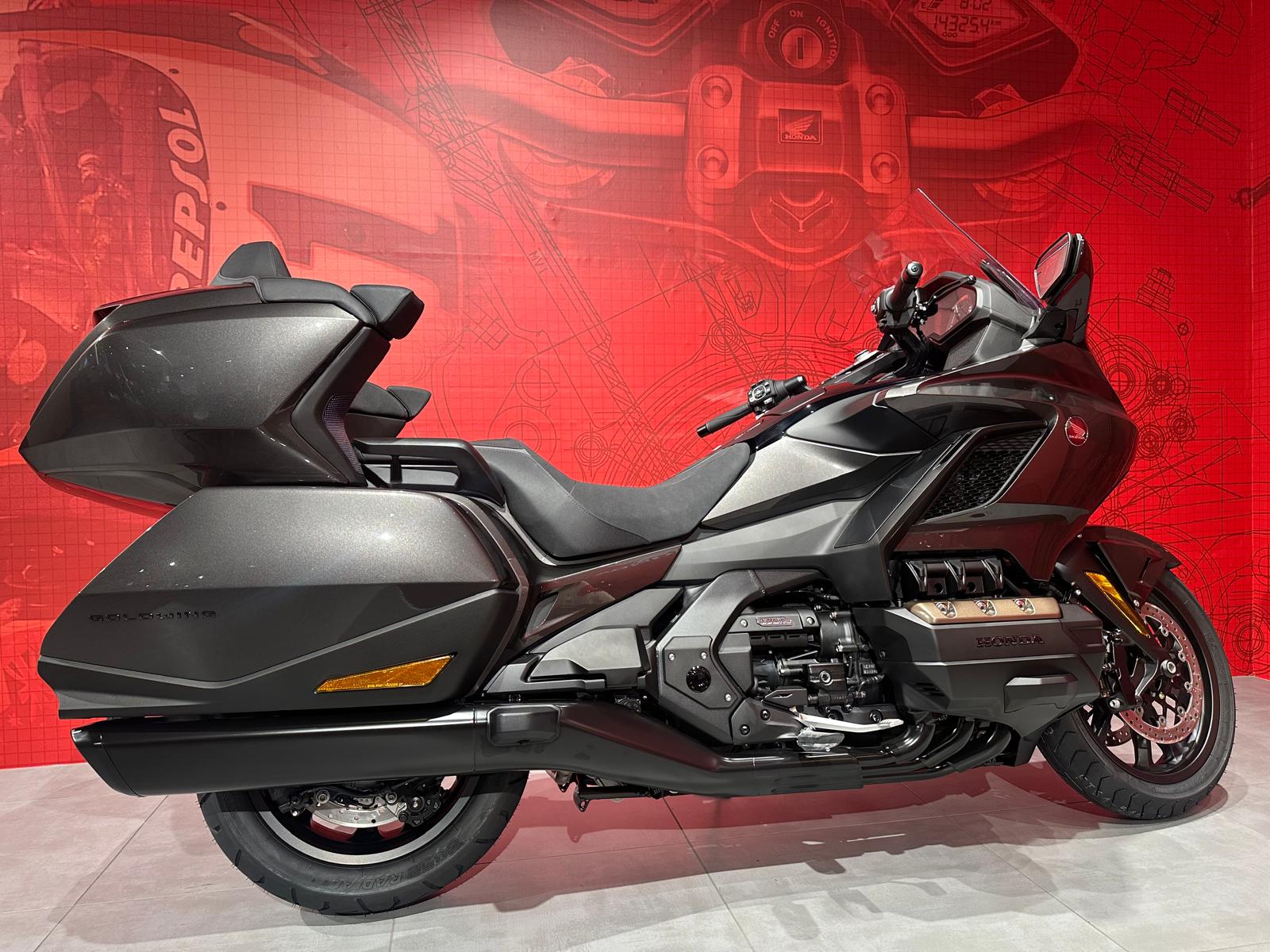 HONDA GL 1800 DA DCT Goldwing-image-3