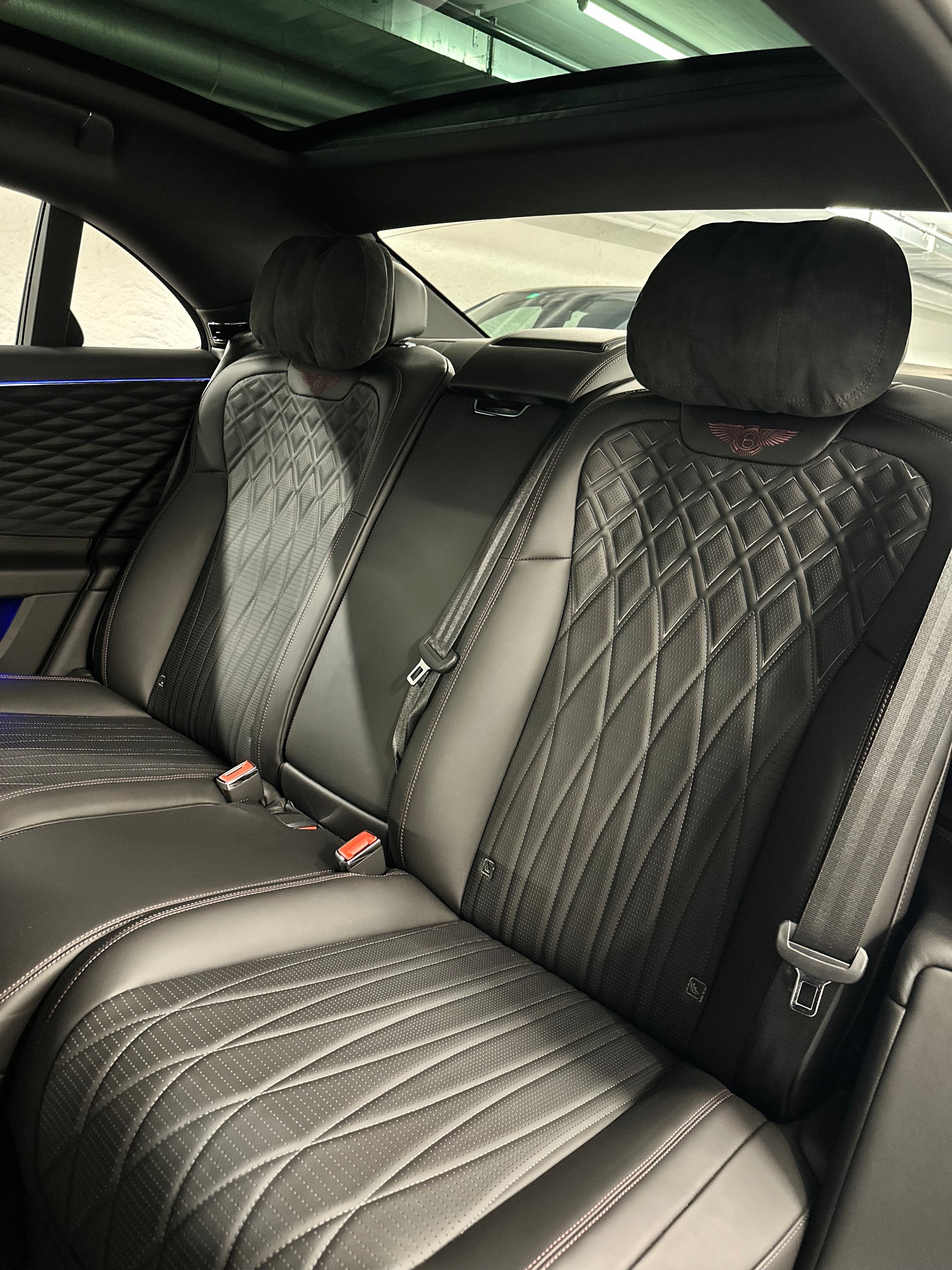 BENTLEY Flying Spur V6 Hybrid-image-11