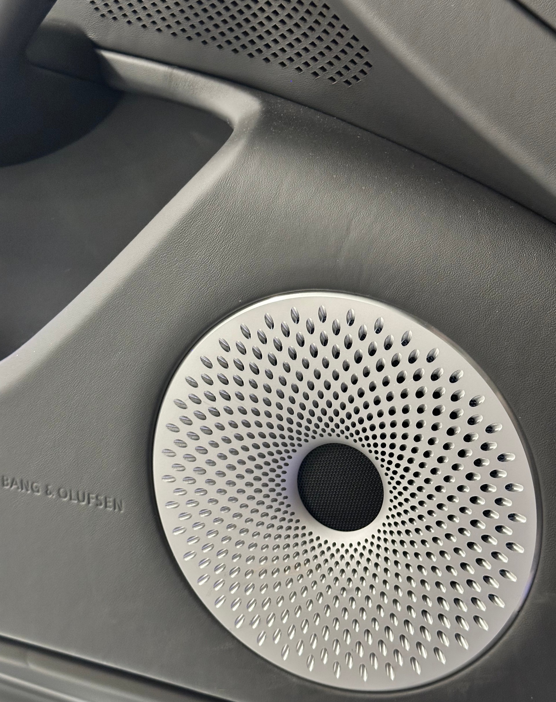 BENTLEY Flying Spur V6 Hybrid-image-17