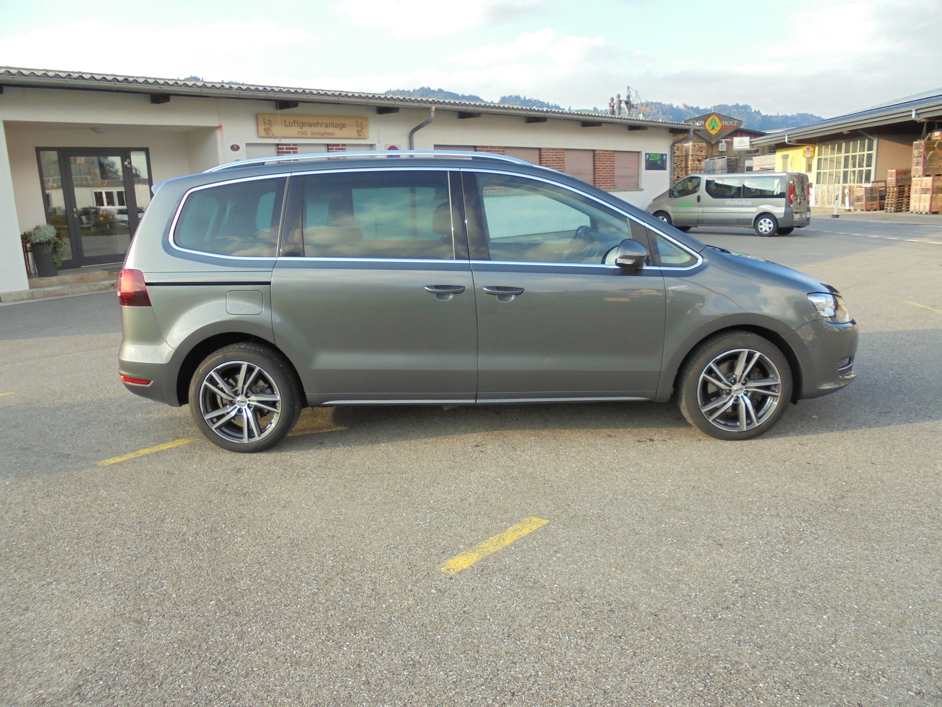VW Sharan 2.0 TDI BMT Highline 4Motion DSG-showroom-element-3