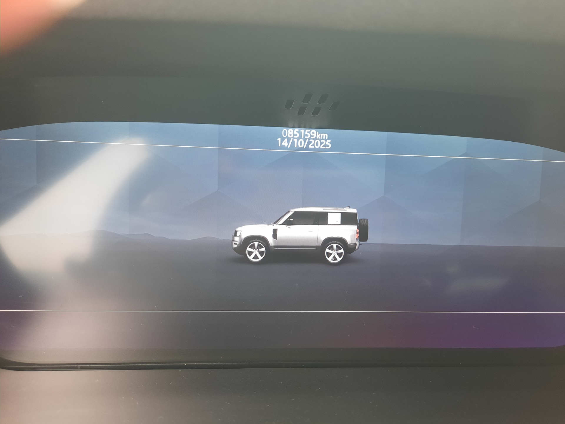 LAND ROVER Defender 90 3.0D I6 200 X-Dynamic S AT8-image-11