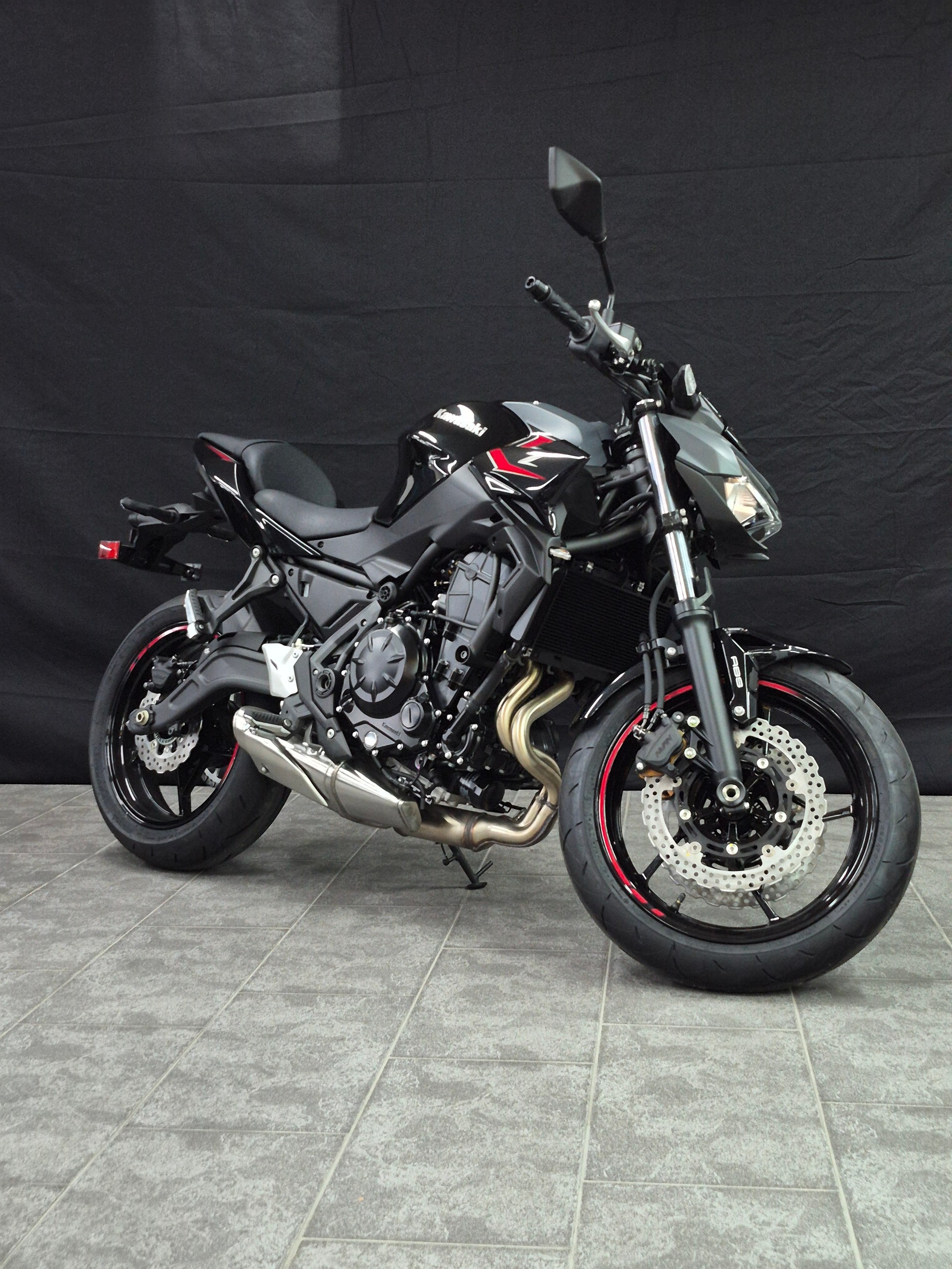 KAWASAKI Z 650-image-5