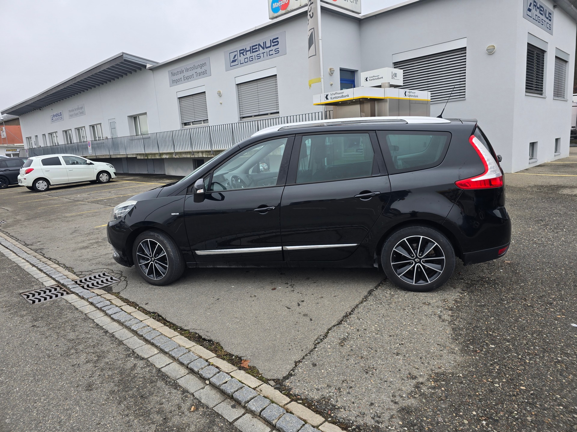 RENAULT Grand Scénic 1.2 16V Turbo Bose-image-4
