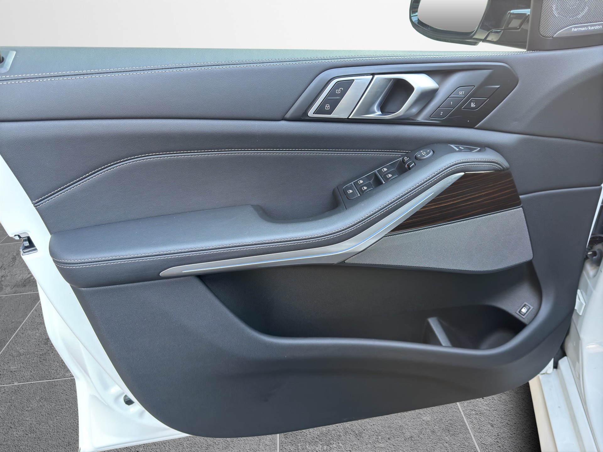 BMW X5 50e xDrive SAG - M Sport-image-9