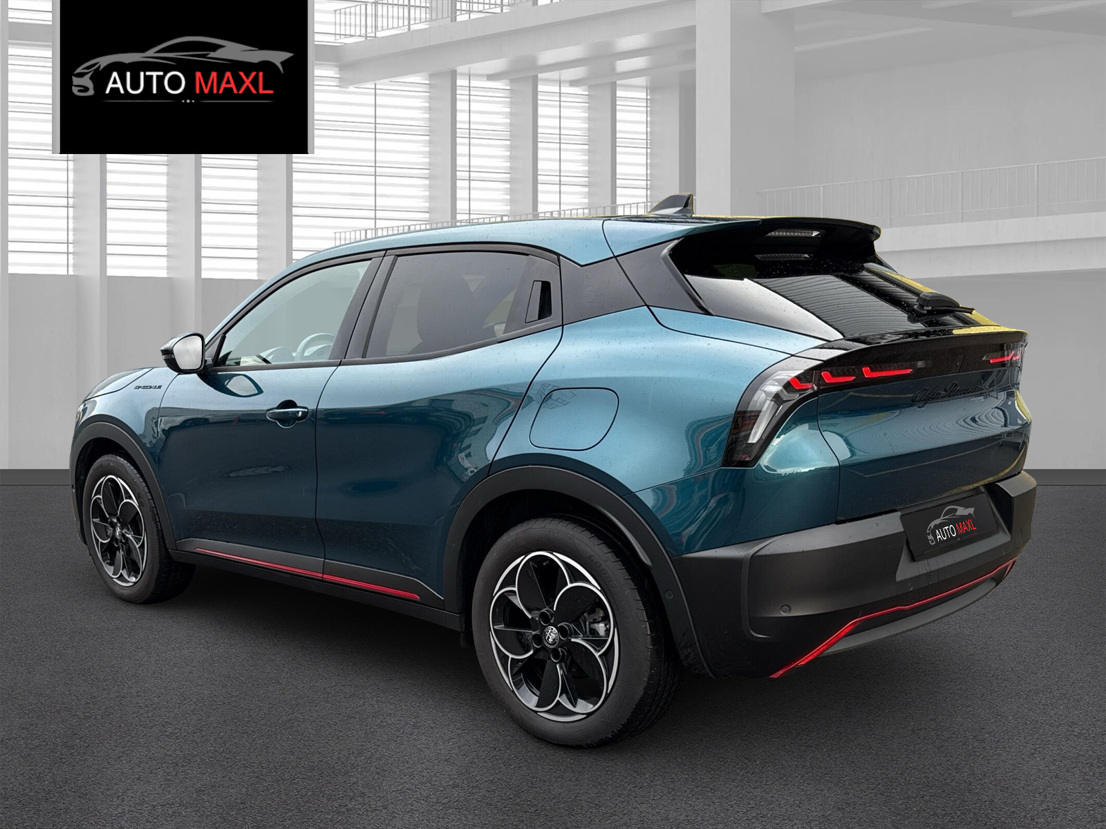 ALFA ROMEO Junior BEV 156 54kWh Speciale-showroom-element-2