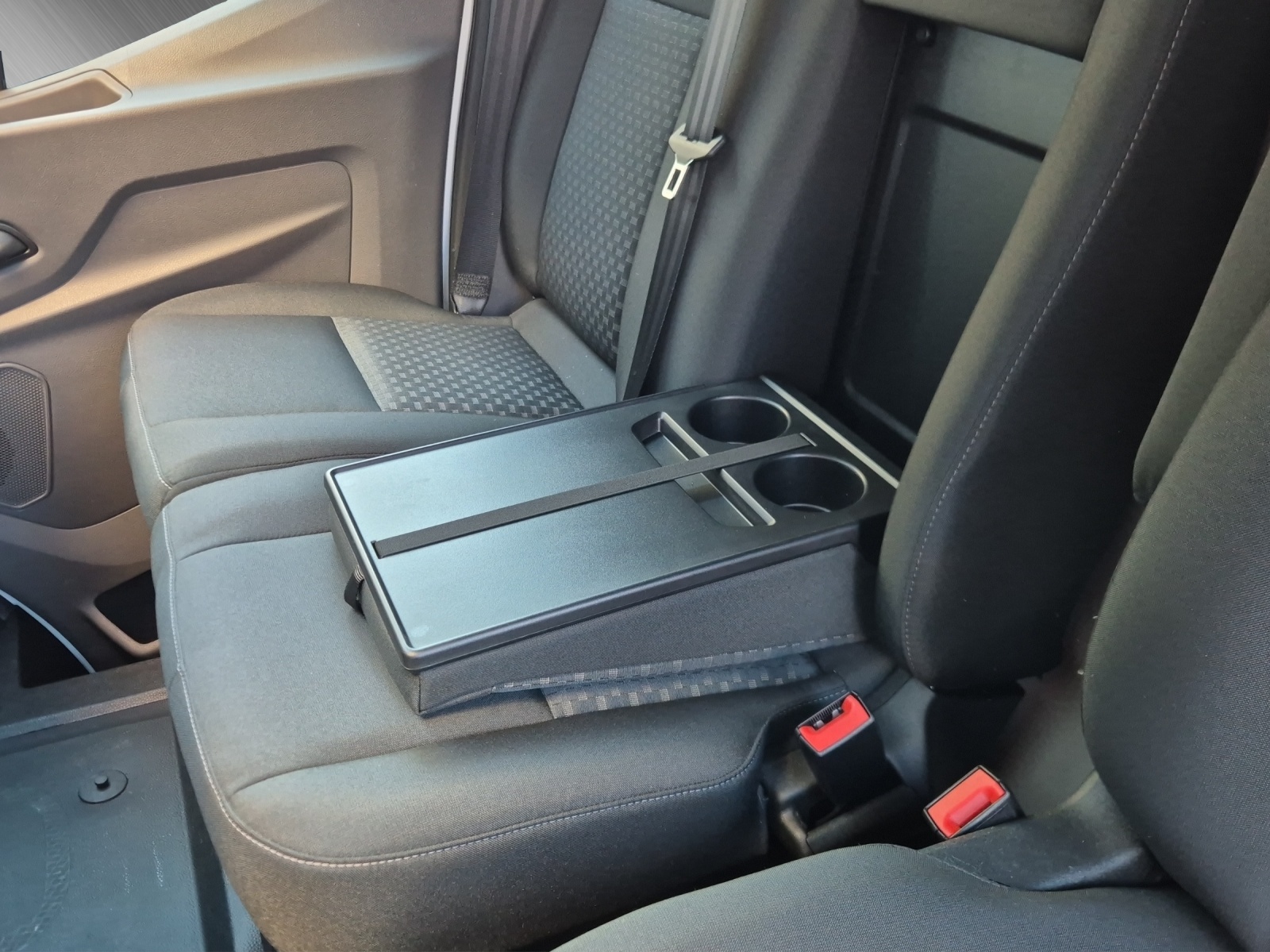 FORD E-Transit Van 350 L2H2 68kWh Trend-image-11
