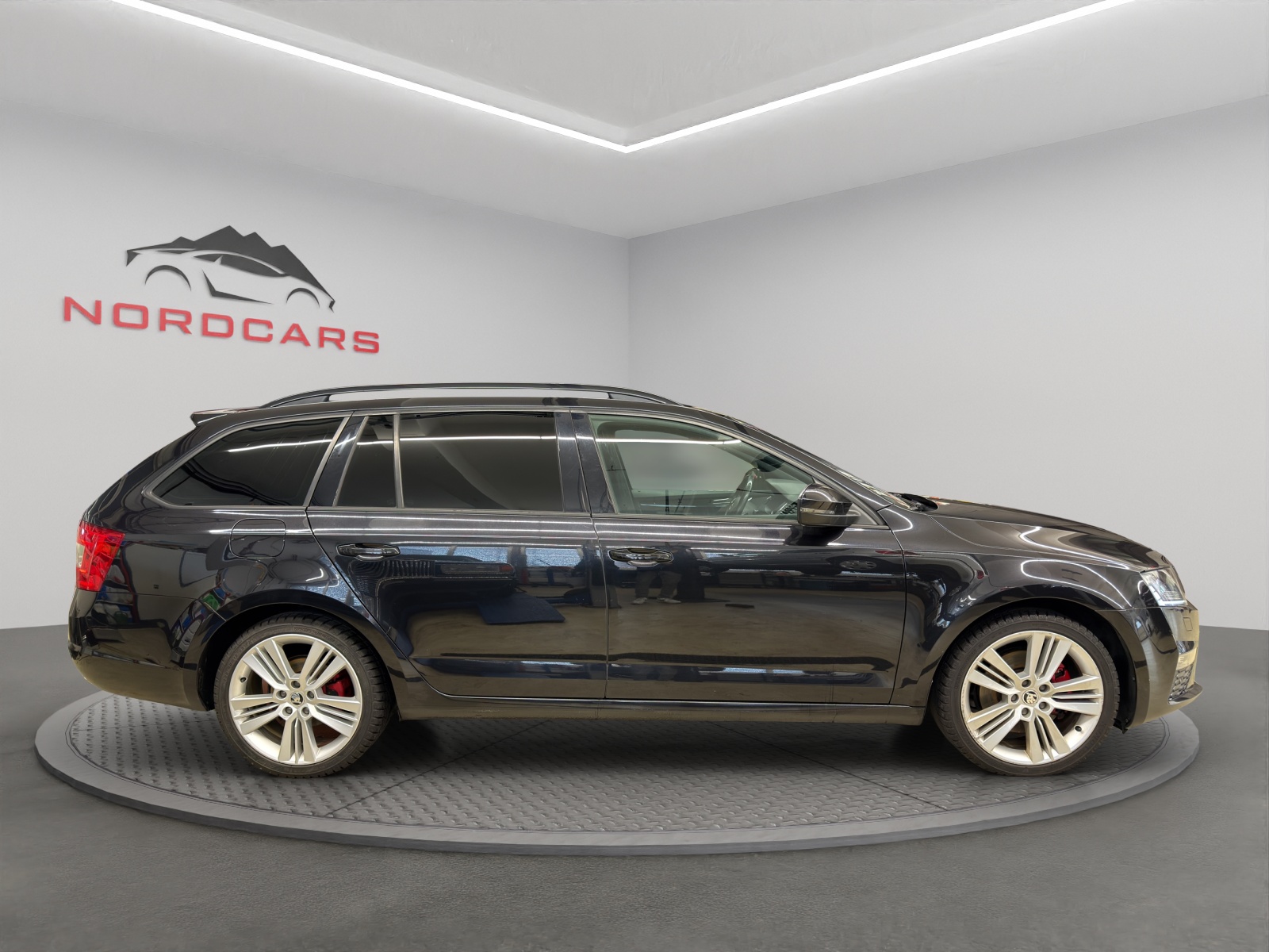 SKODA Octavia Combi 2.0 TDI RS DSG-image-5