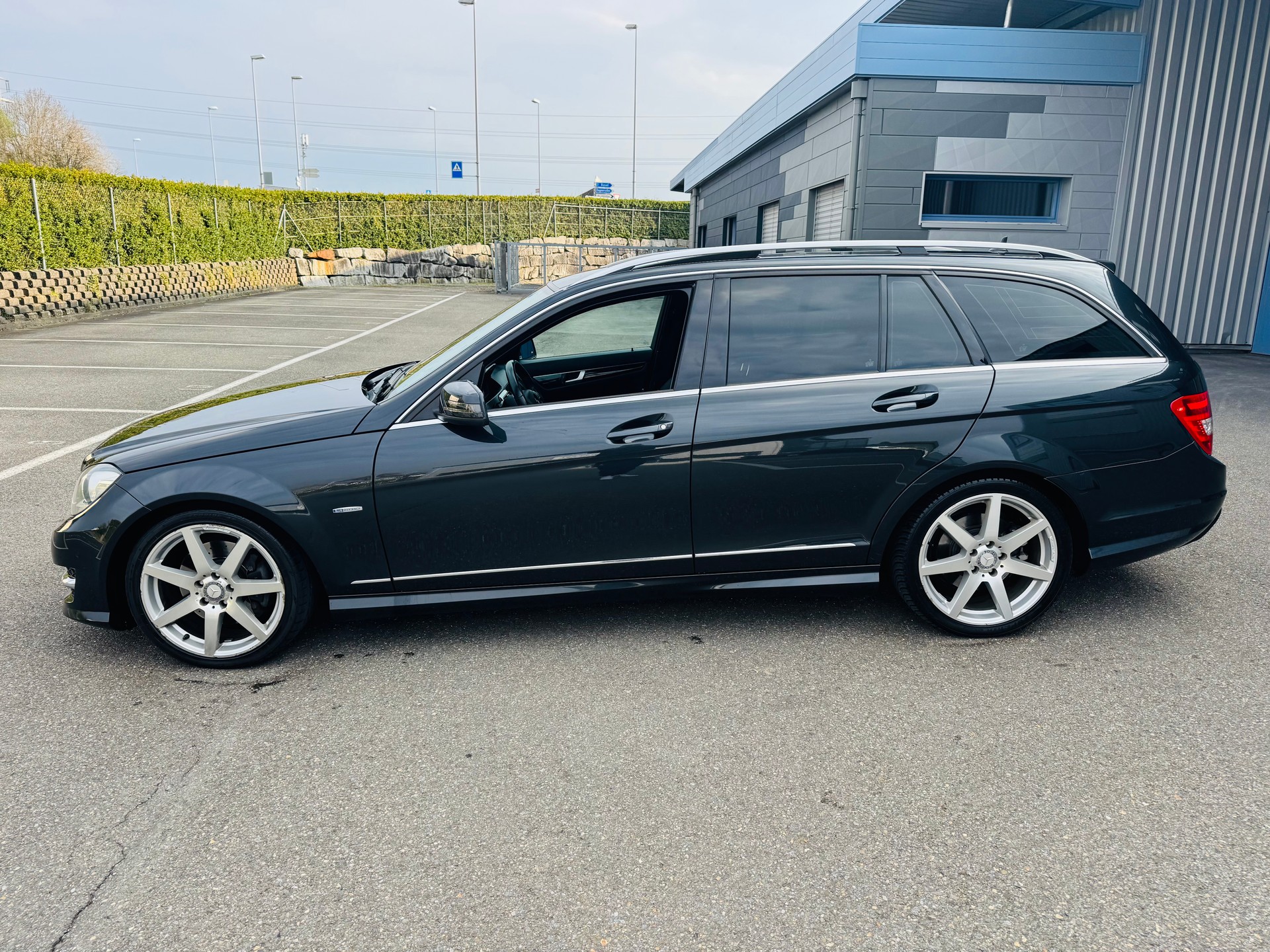 MERCEDES-BENZ C 300 CDI Avantgarde 4Matic 7G-Tronic AMG-Paket-image-1