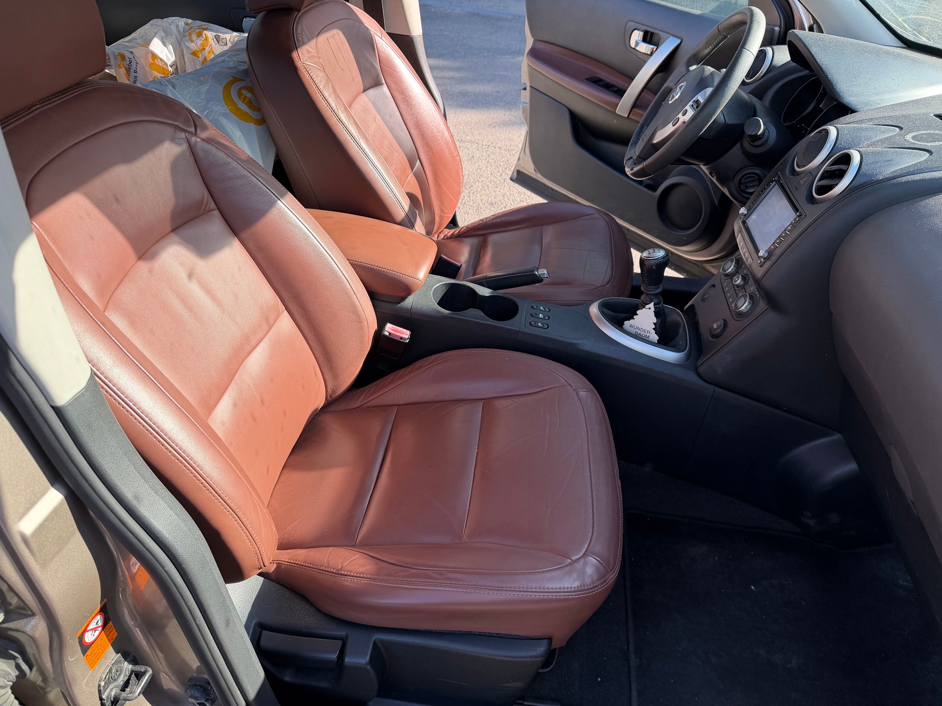 NISSAN Qashqai 2.0 tekna-image-12