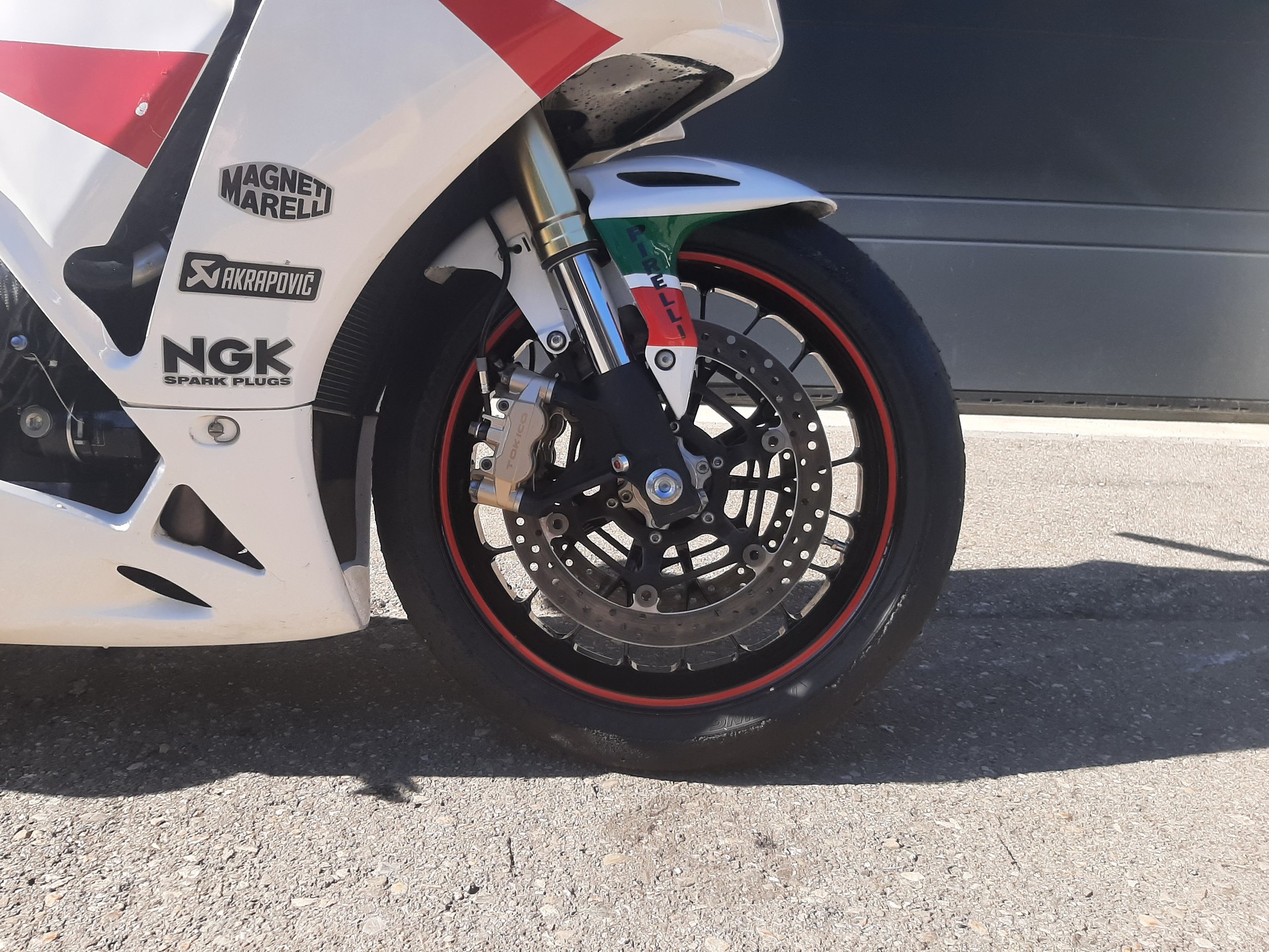 HONDA CBR 1000 RR Fireblade-image-2