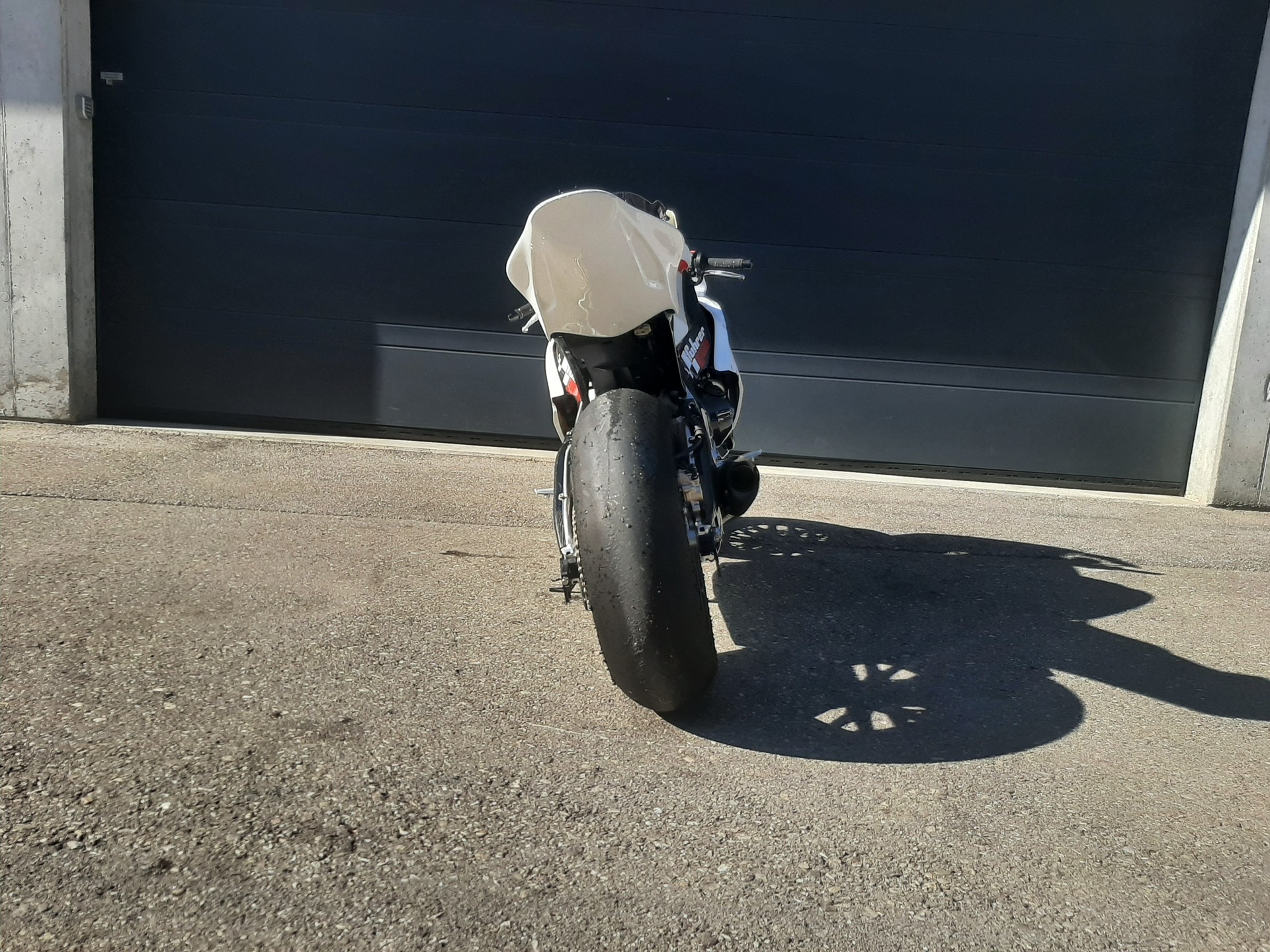 HONDA CBR 1000 RR Fireblade-image-3