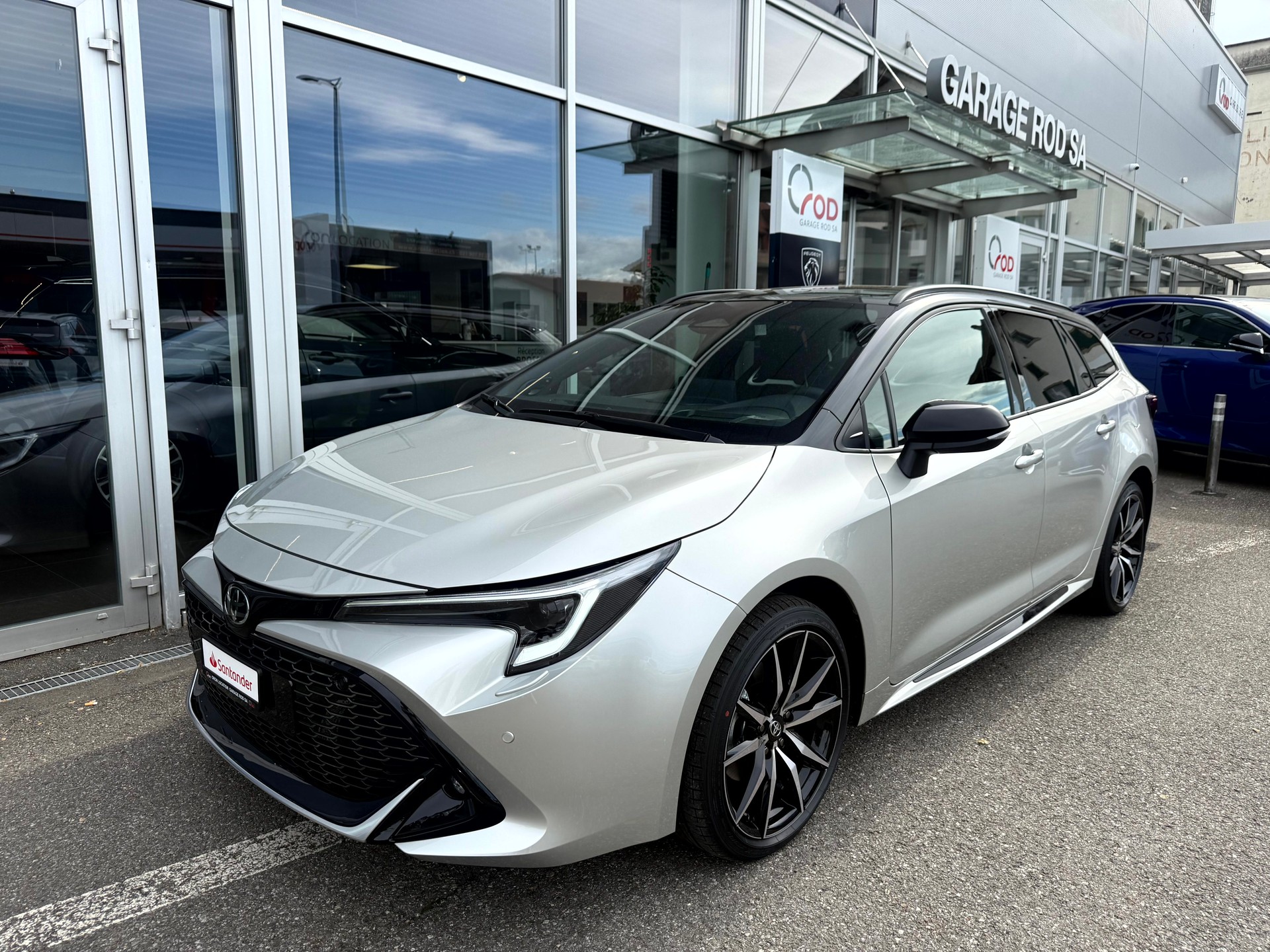 TOYOTA Corolla Touring Sports 2.0 HSD GR Sport e- CVT