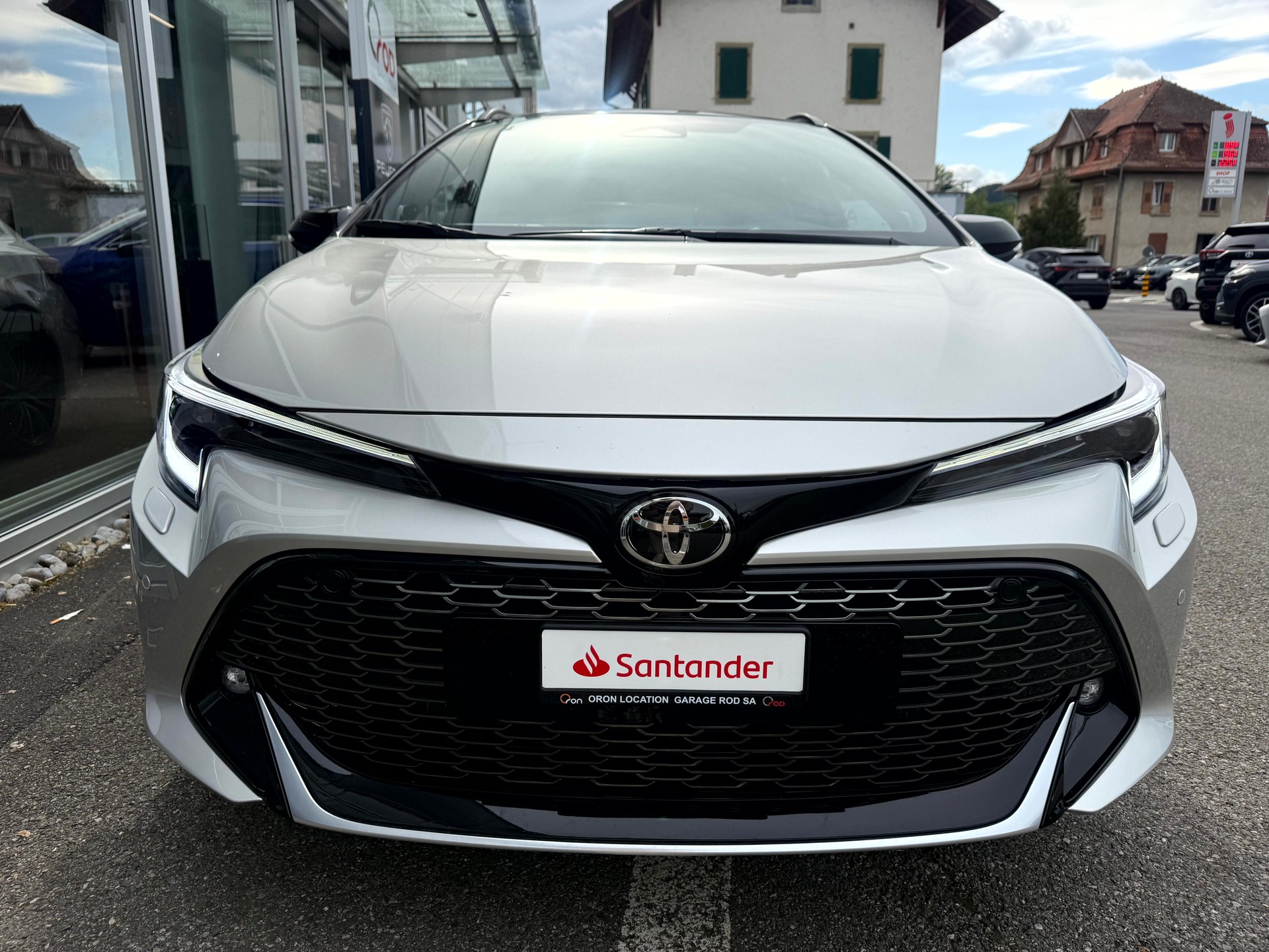 TOYOTA Corolla Touring Sports 2.0 HSD GR Sport e- CVT-showroom-element-3