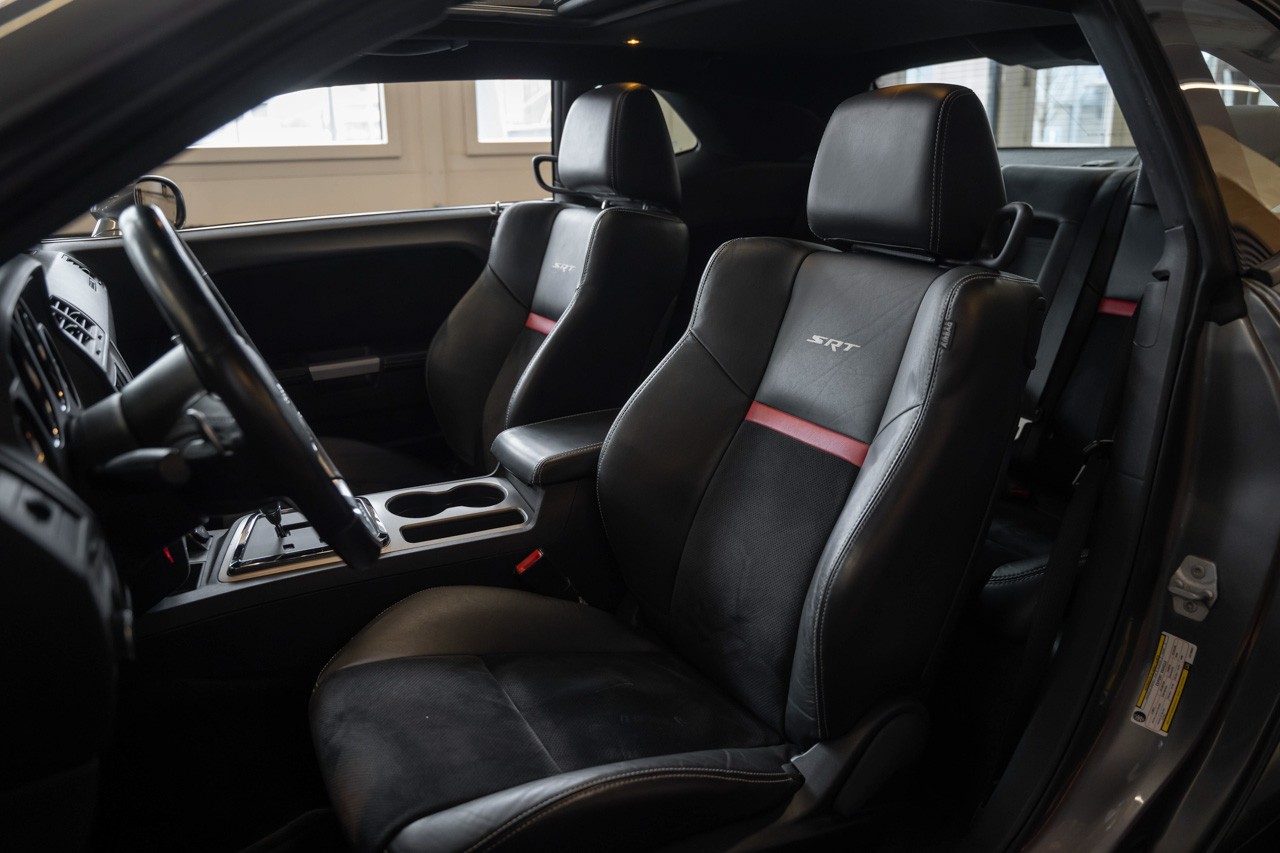 DODGE Challenger SRT8 6.4L HEMI-image-14