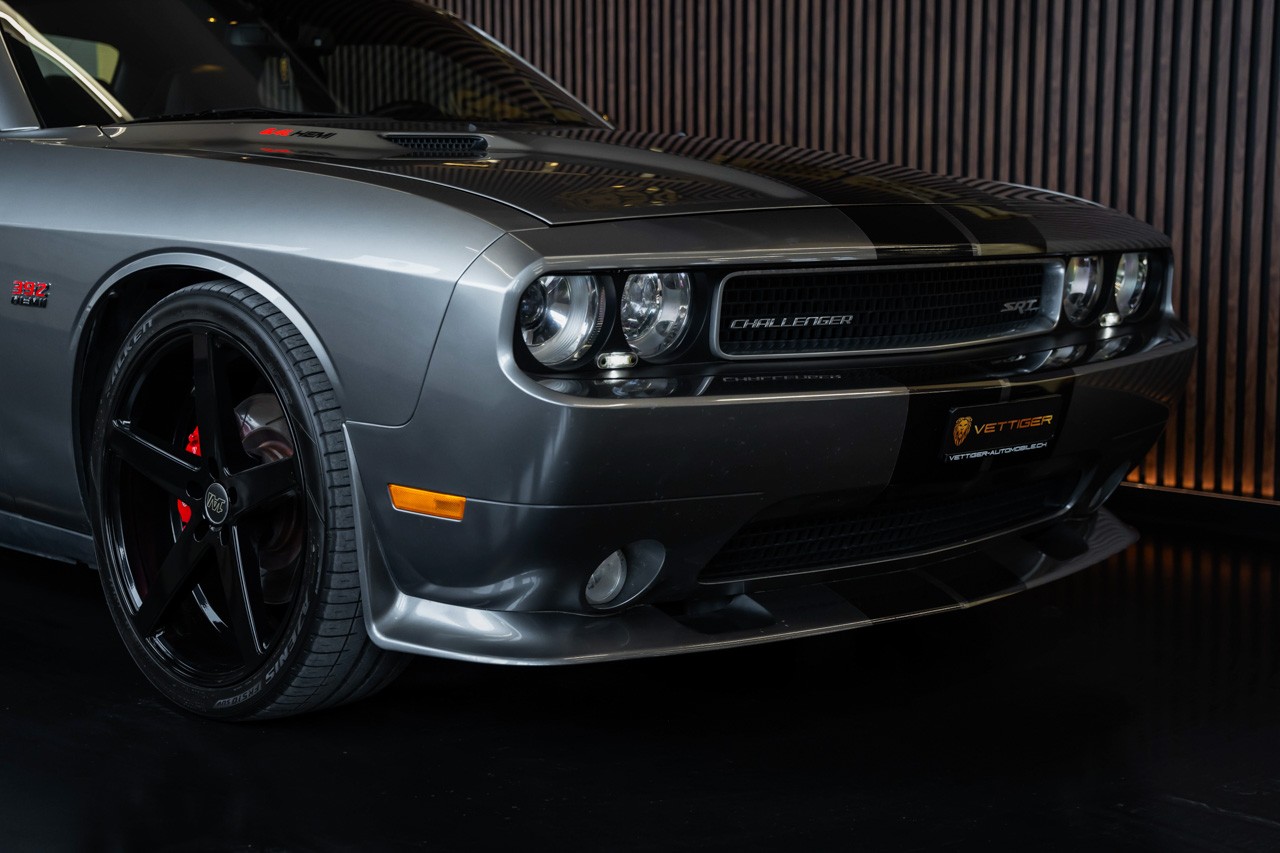 DODGE Challenger SRT8 6.4L HEMI-image-10