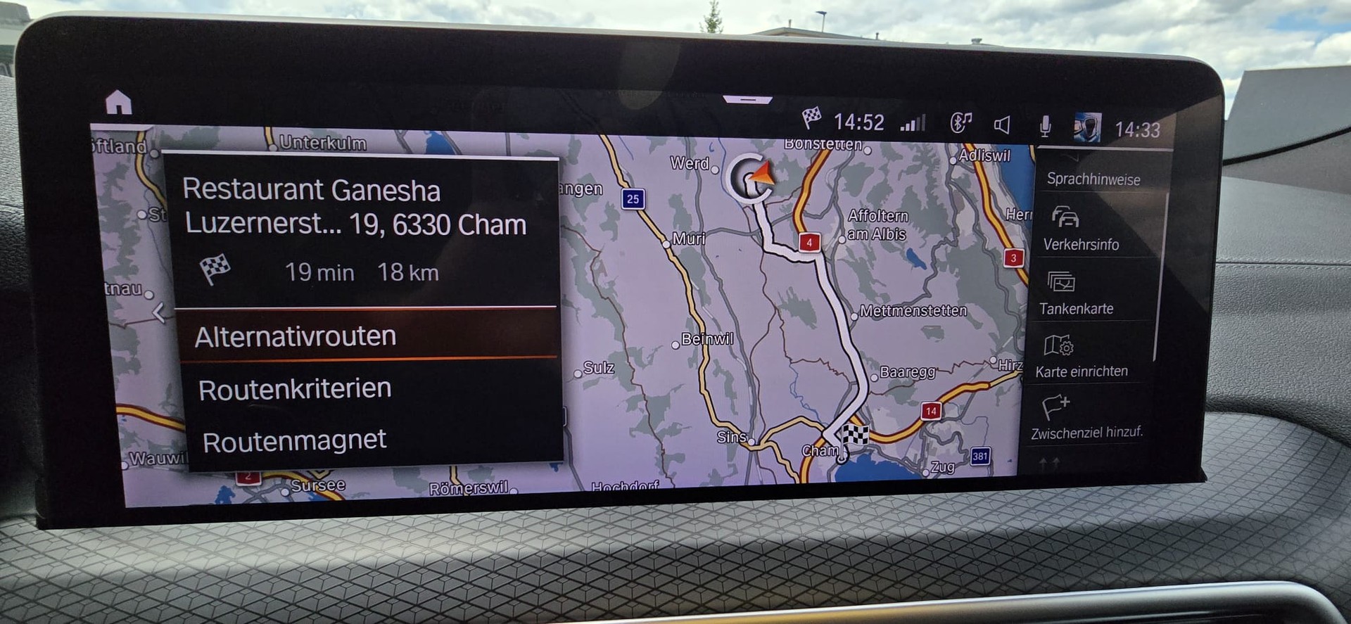 BMW 30d xDrive-image-11