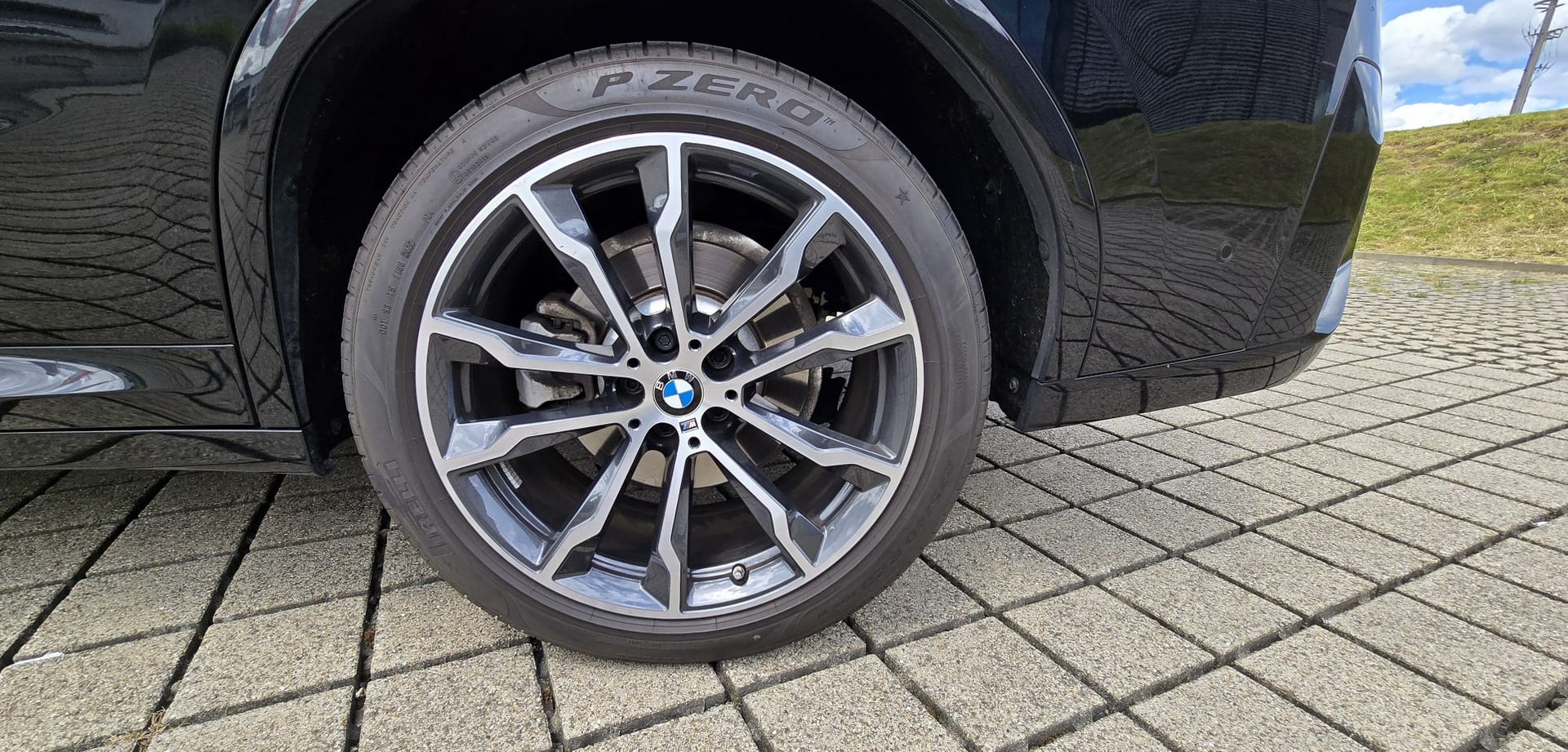 BMW 30d xDrive-image-3