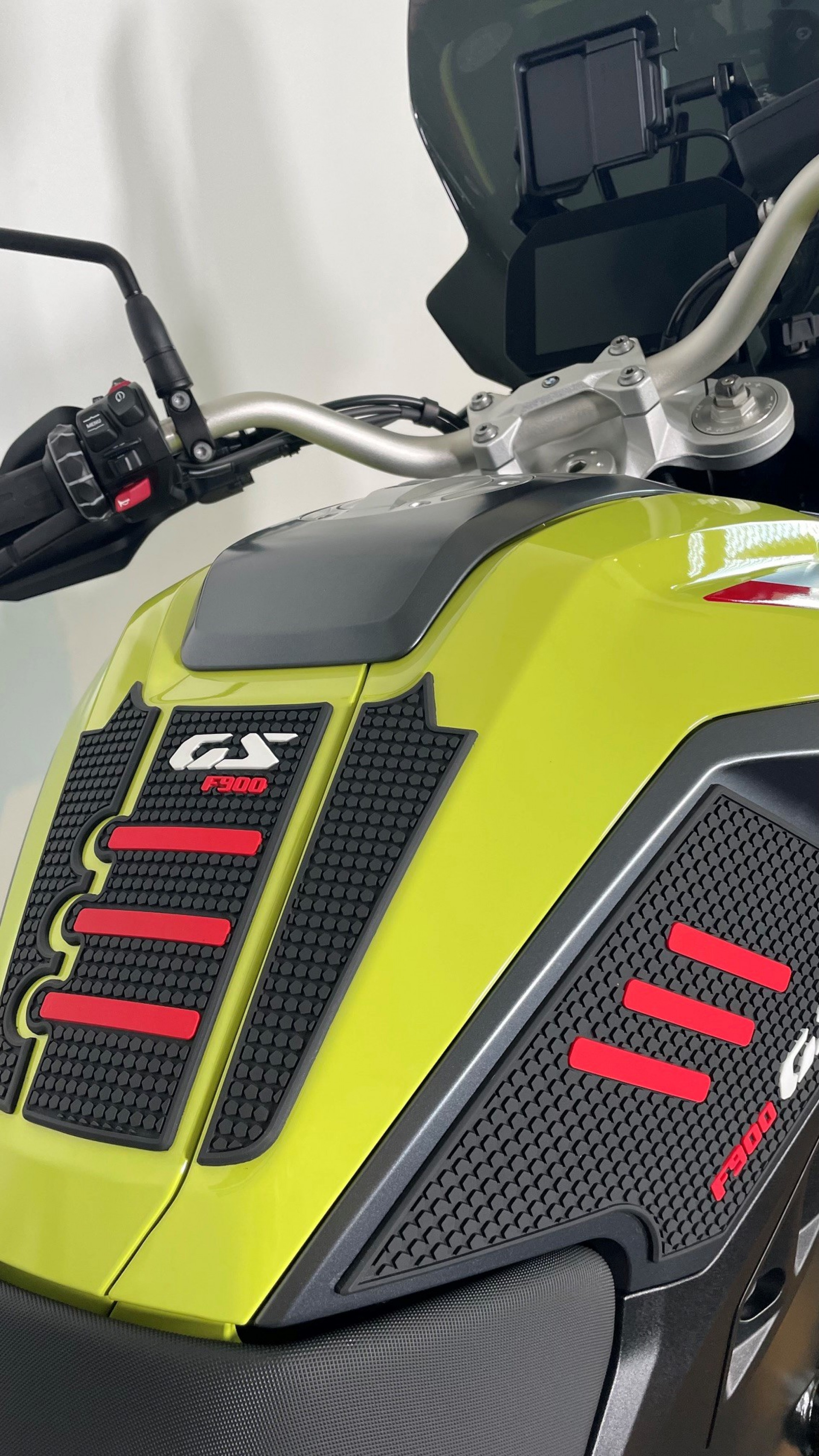 BMW F 900 GS Passion-image-4