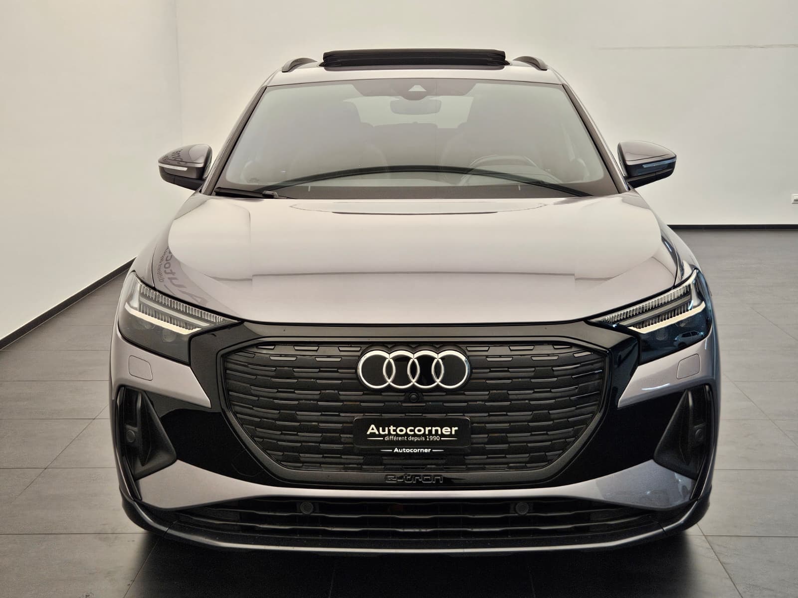 AUDI Q4 e-tron 40-showroom-element-3