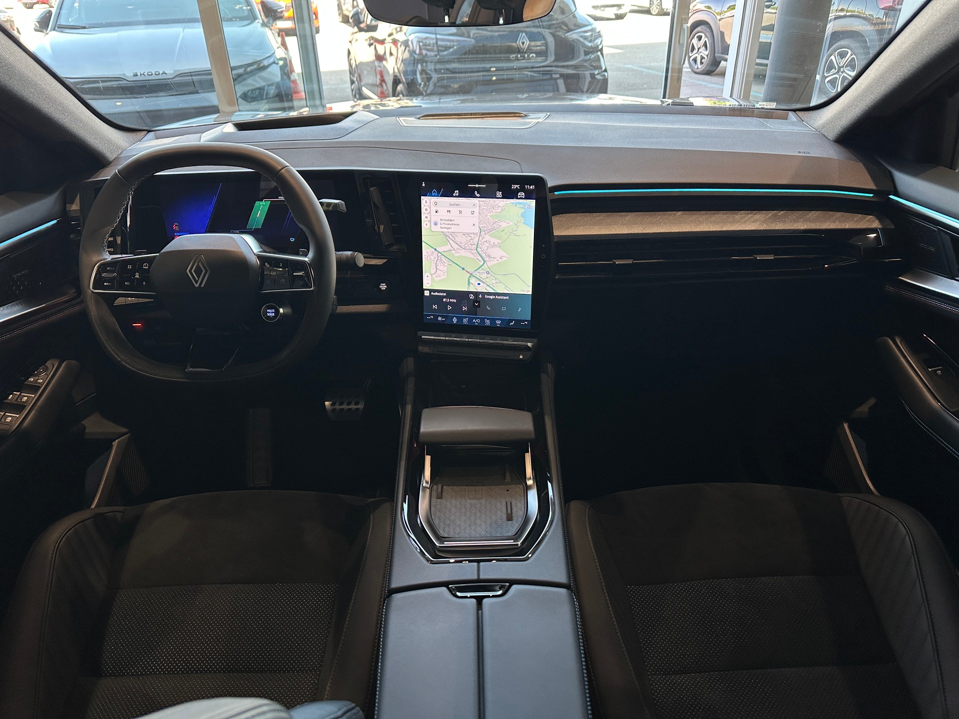 RENAULT Rafale 1.2 E-Tech Hybrid 200 Esprit Alpine-image-9