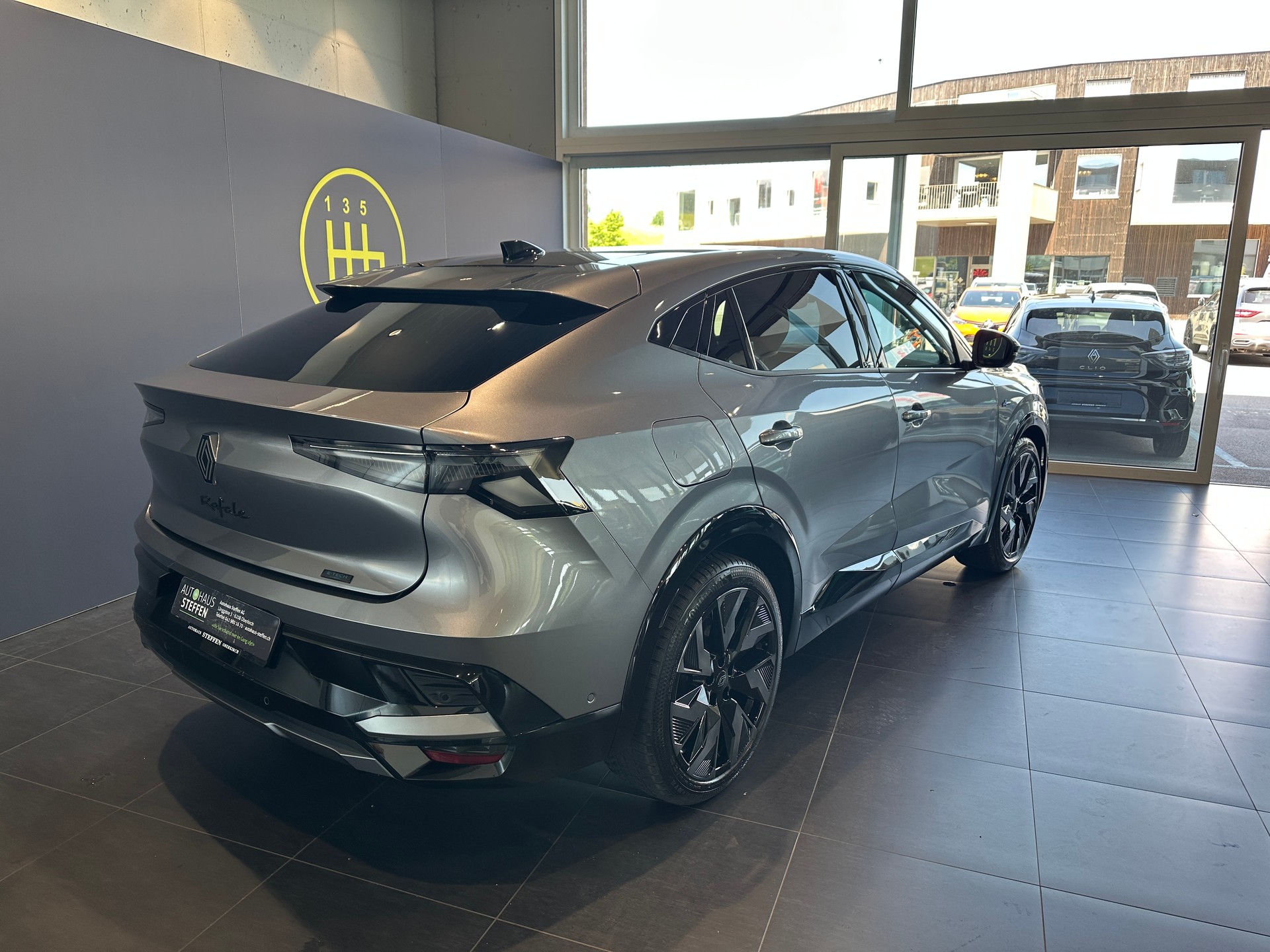 RENAULT Rafale 1.2 E-Tech Hybrid 200 Esprit Alpine-image-8