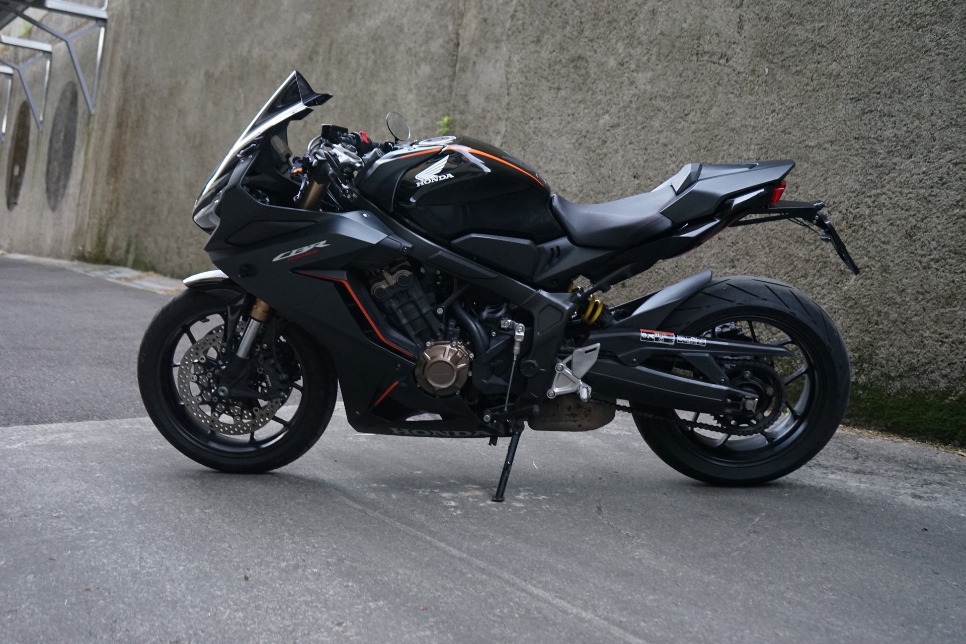 HONDA CBR 650 R (35kW)-image-1