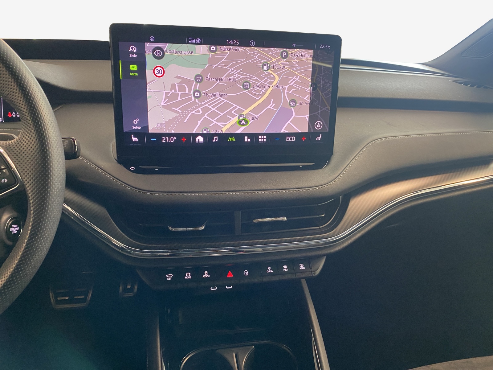 SKODA Enyaq iV 80x SportLine-image-11