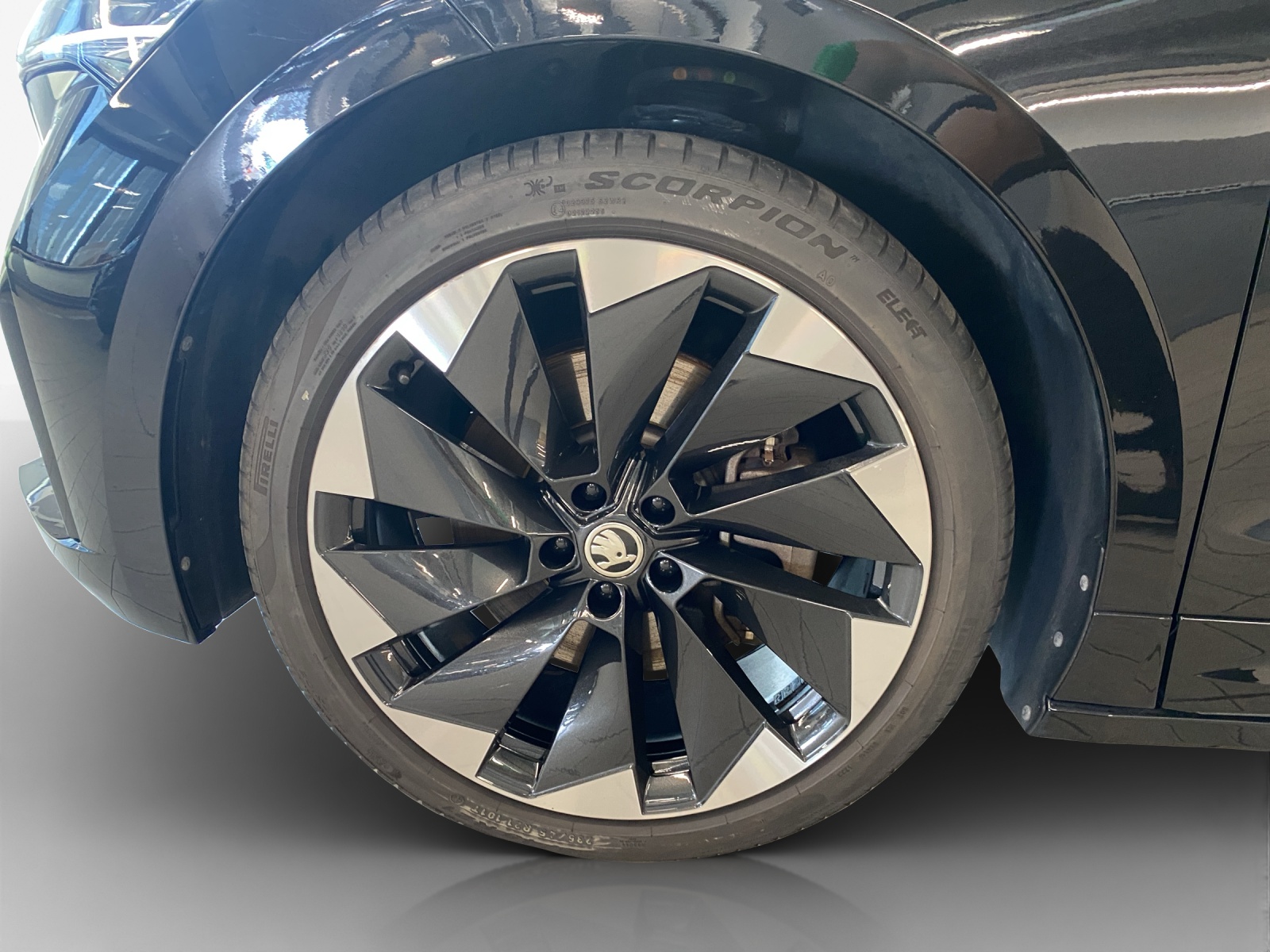 SKODA Enyaq iV 80x SportLine-image-15