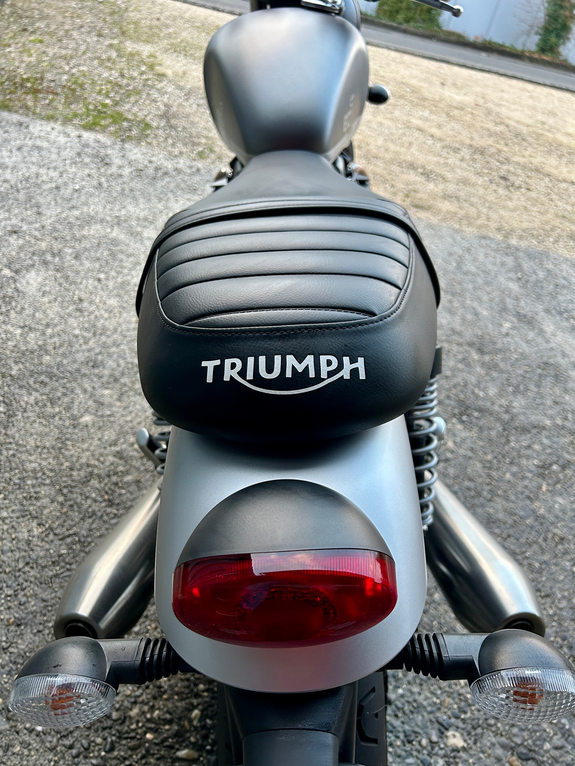 TRIUMPH Speed Twin 900-image-2