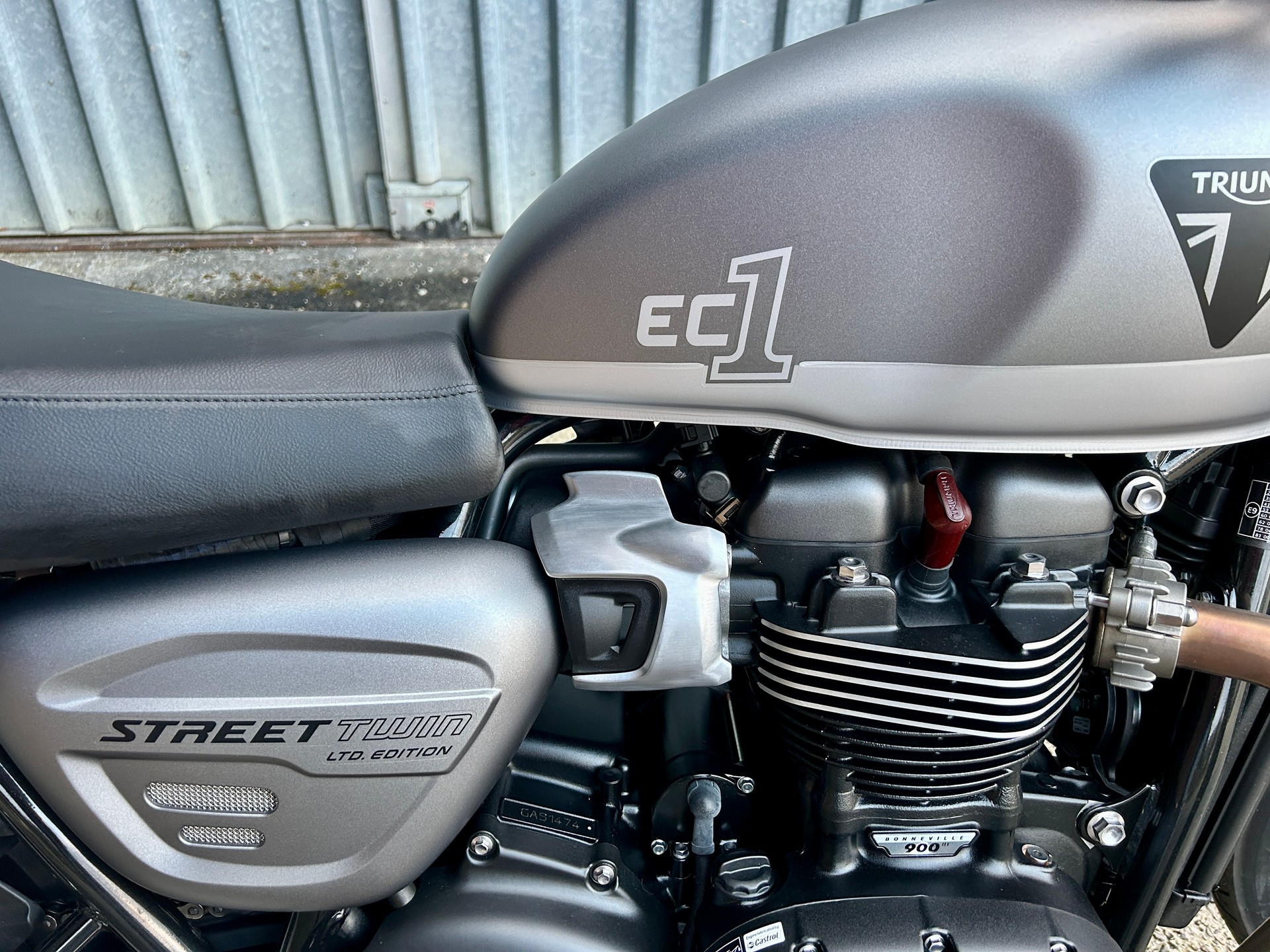 TRIUMPH Speed Twin 900-image-4
