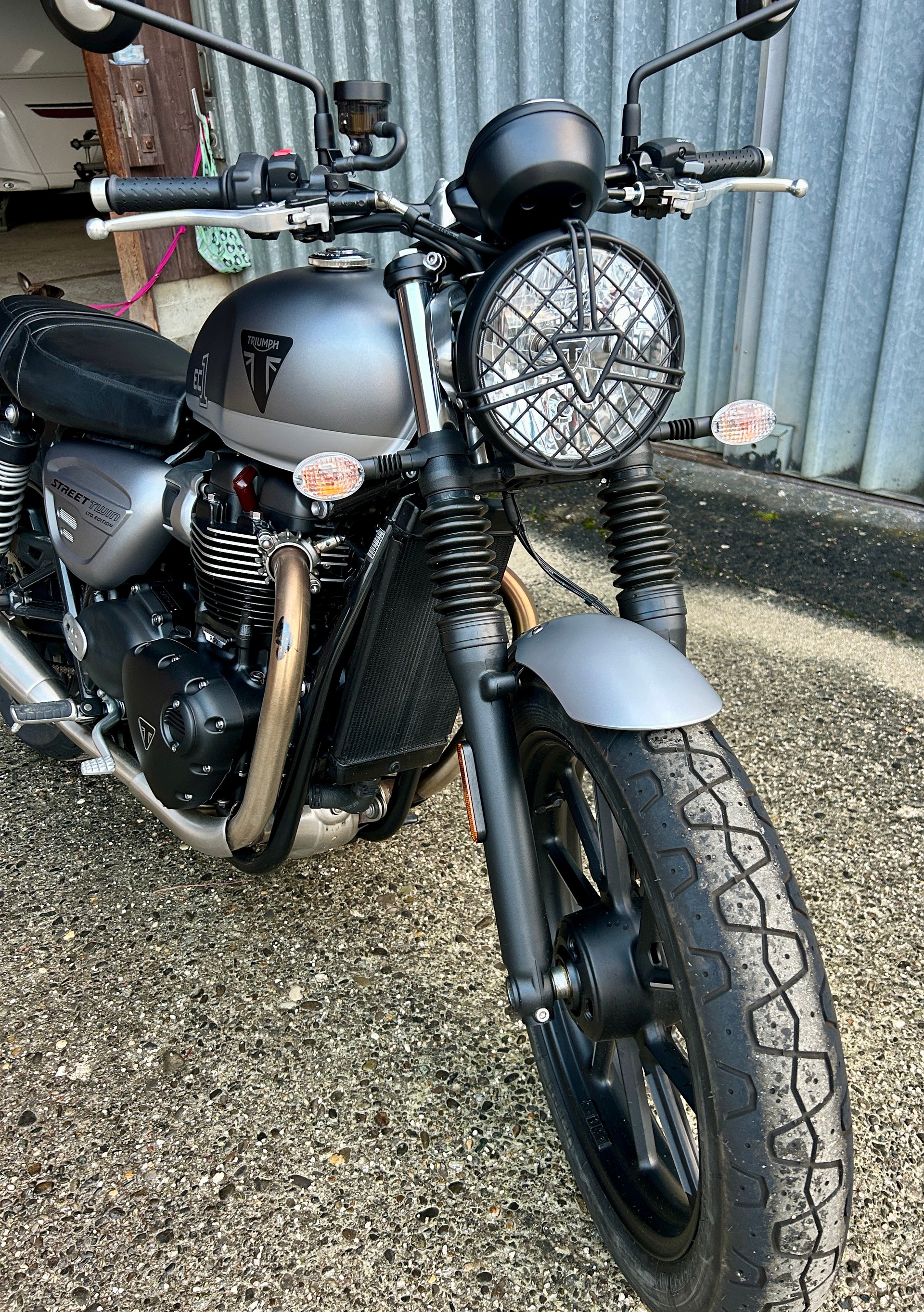 TRIUMPH Speed Twin 900-image-5