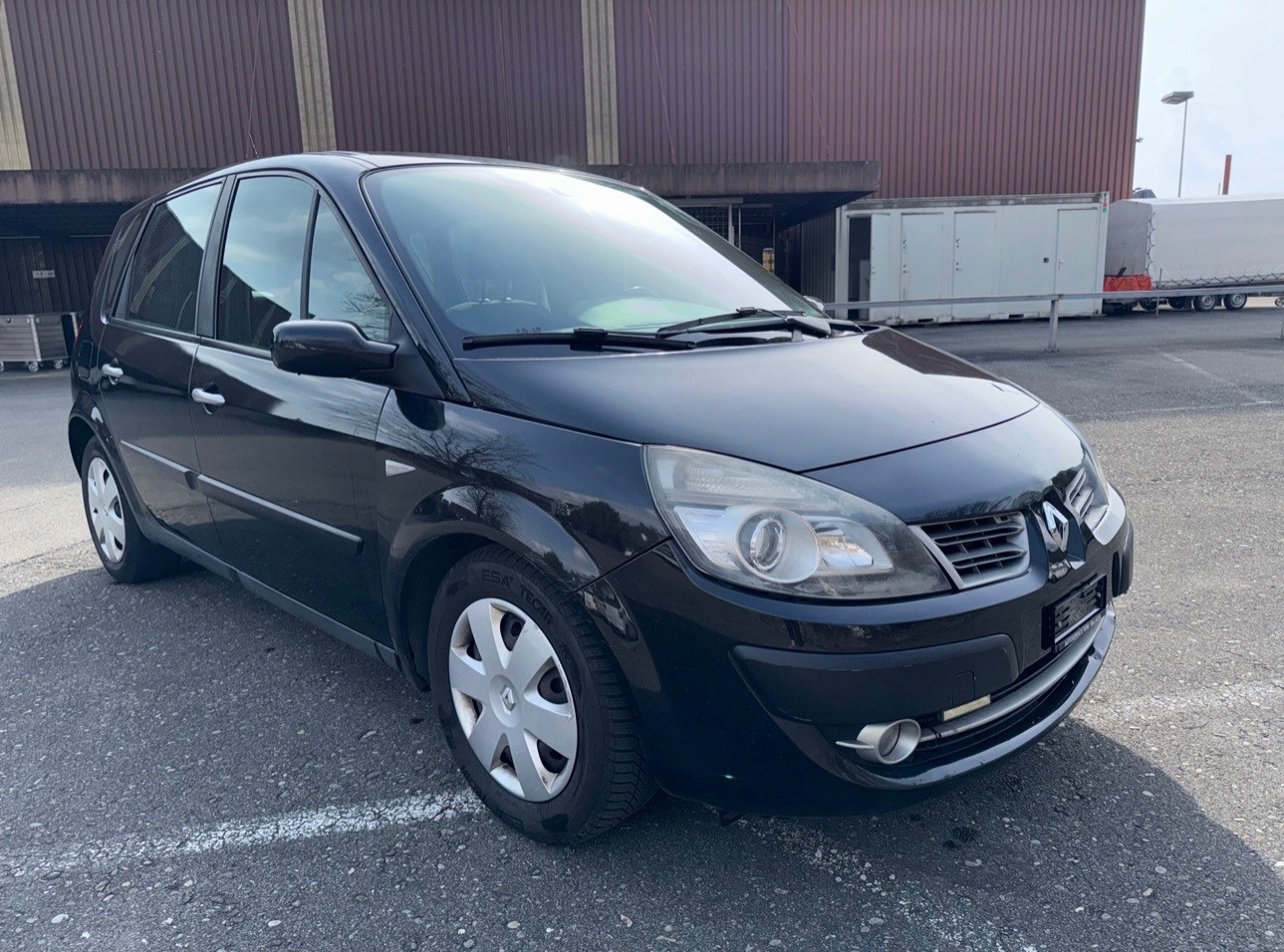 RENAULT Scénic 2.0 dCi Dynamique Automatic-image-4
