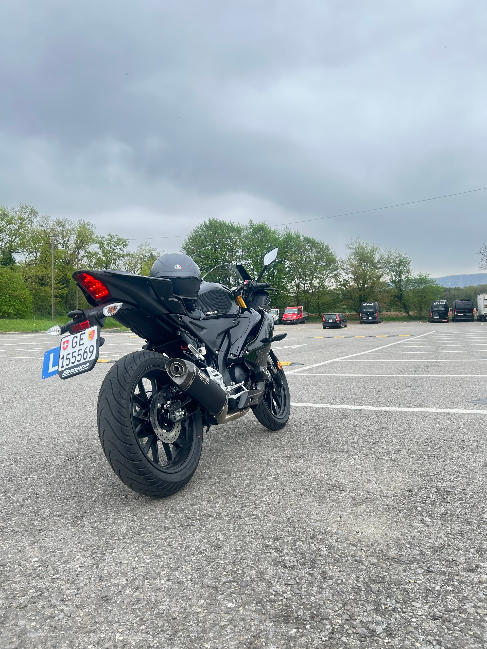 YAMAHA YZF-R 125 ABS-image-4