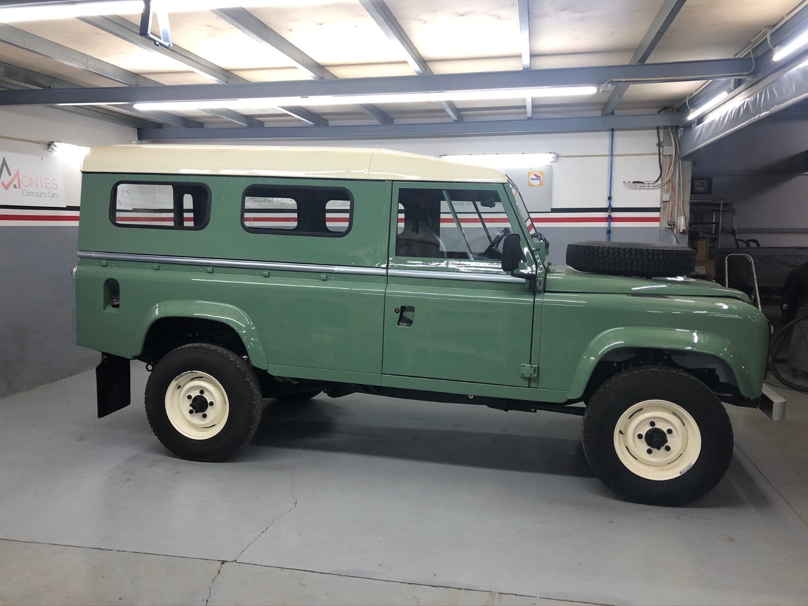 LAND ROVER 3.5 V8 Station Wagon - Cabriolet-image-3