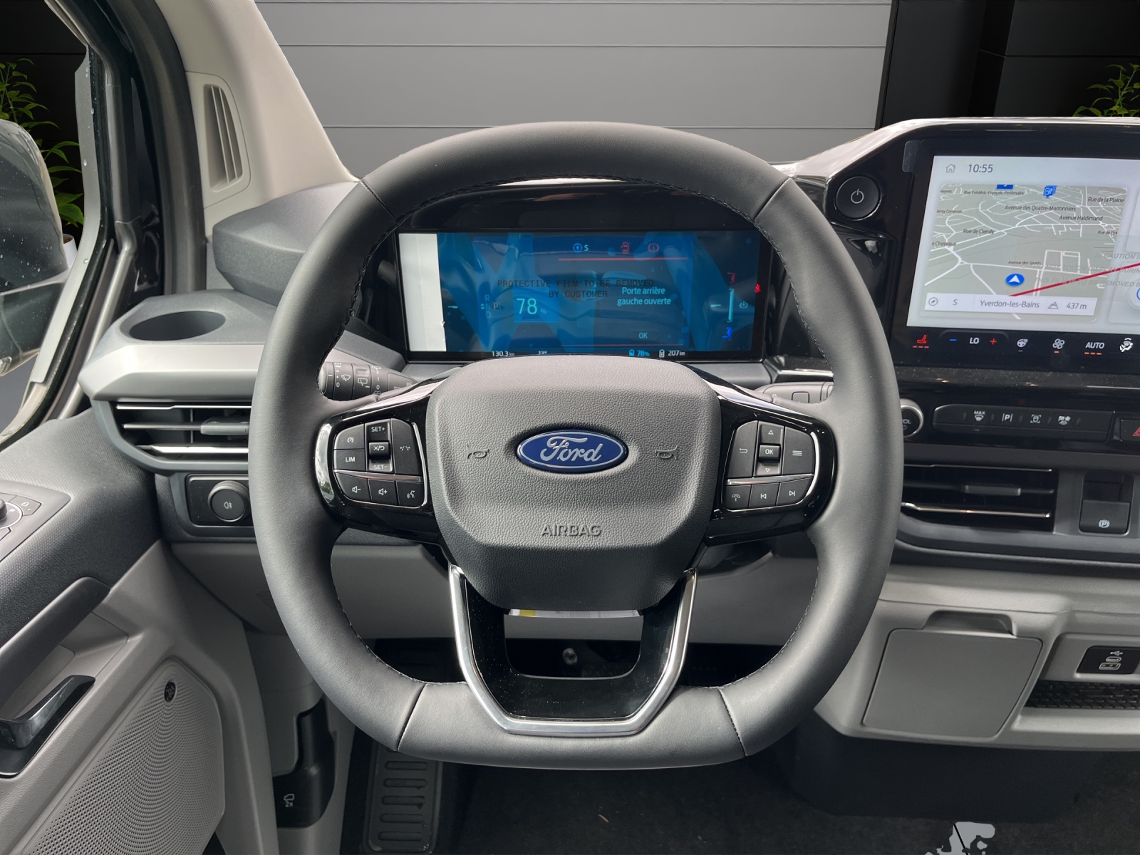 FORD Tourneo Bus 340 L2H1 65kWh Titanium-image-13