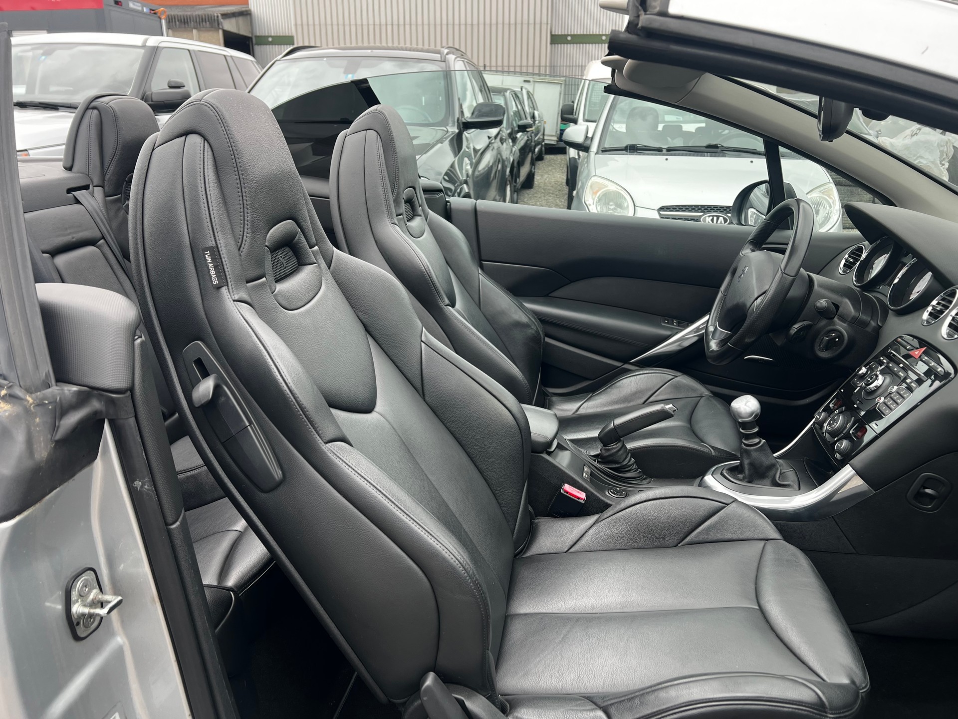 PEUGEOT 308 CC 1.6 16V Turbo Sport Pack-image-10