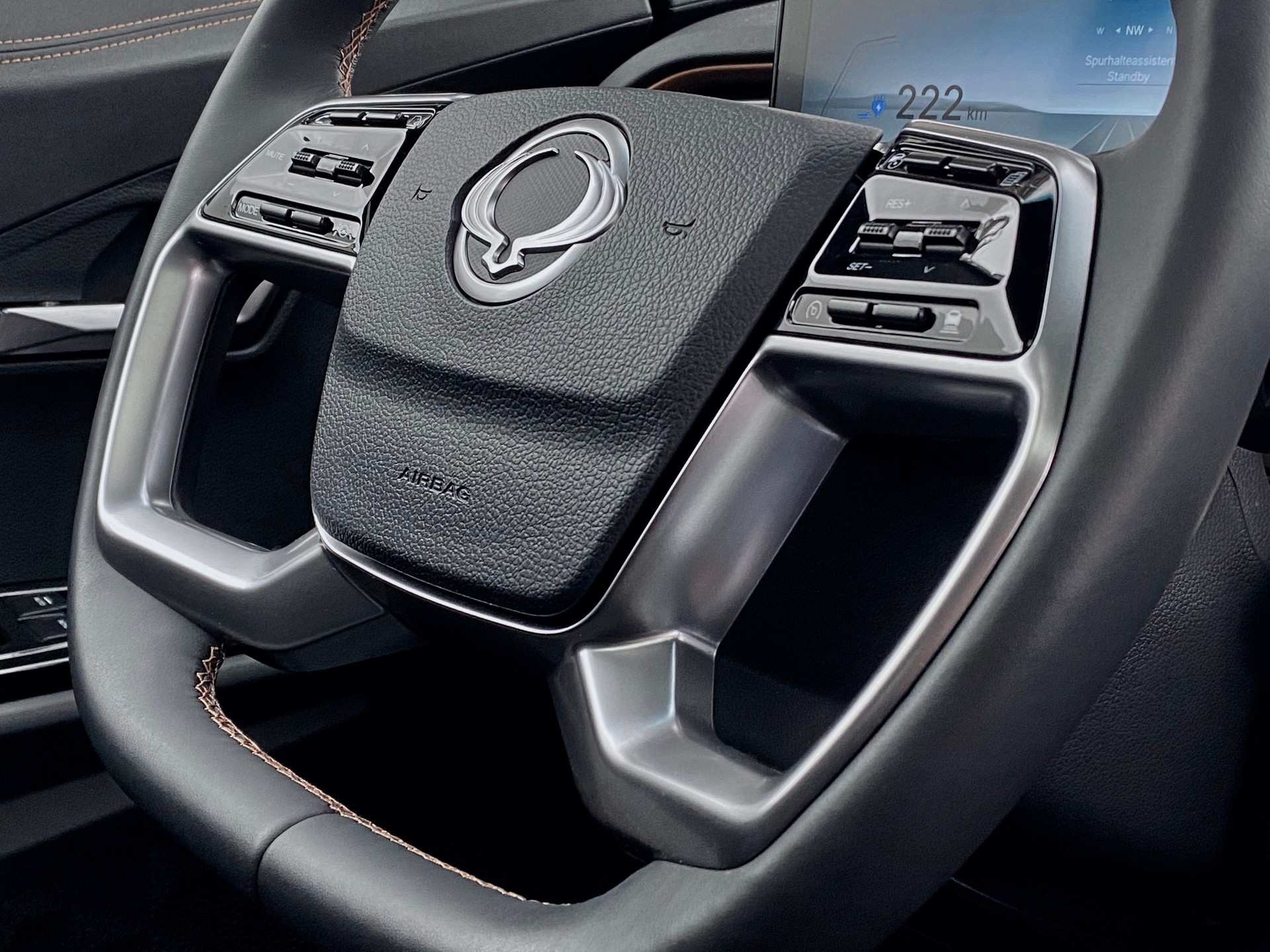 KGM-SsangYong Torres EVX *73 kWh*Swiss*Titanium*-image-14