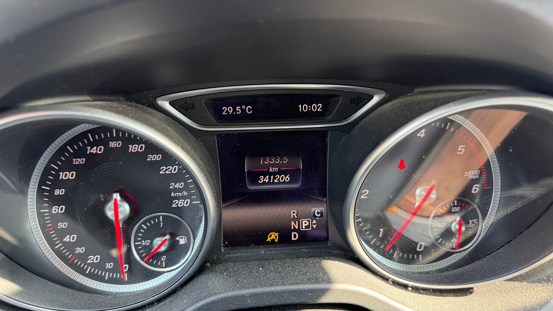 MERCEDES-BENZ CLA 200 d Urban 4Matic 7G-DCT-image-12