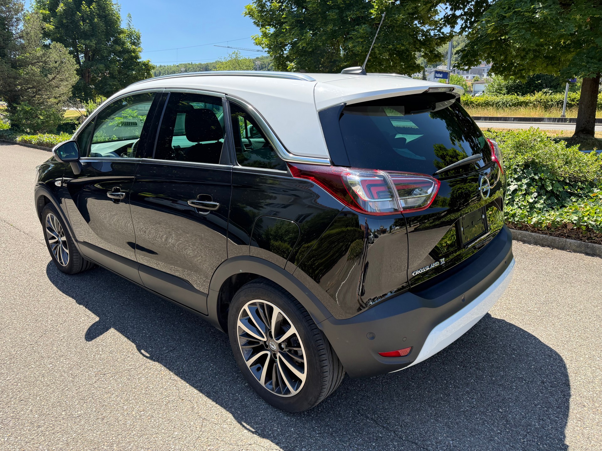 OPEL Crossland X 1.2i 120 Years Edition Automatik-image-2