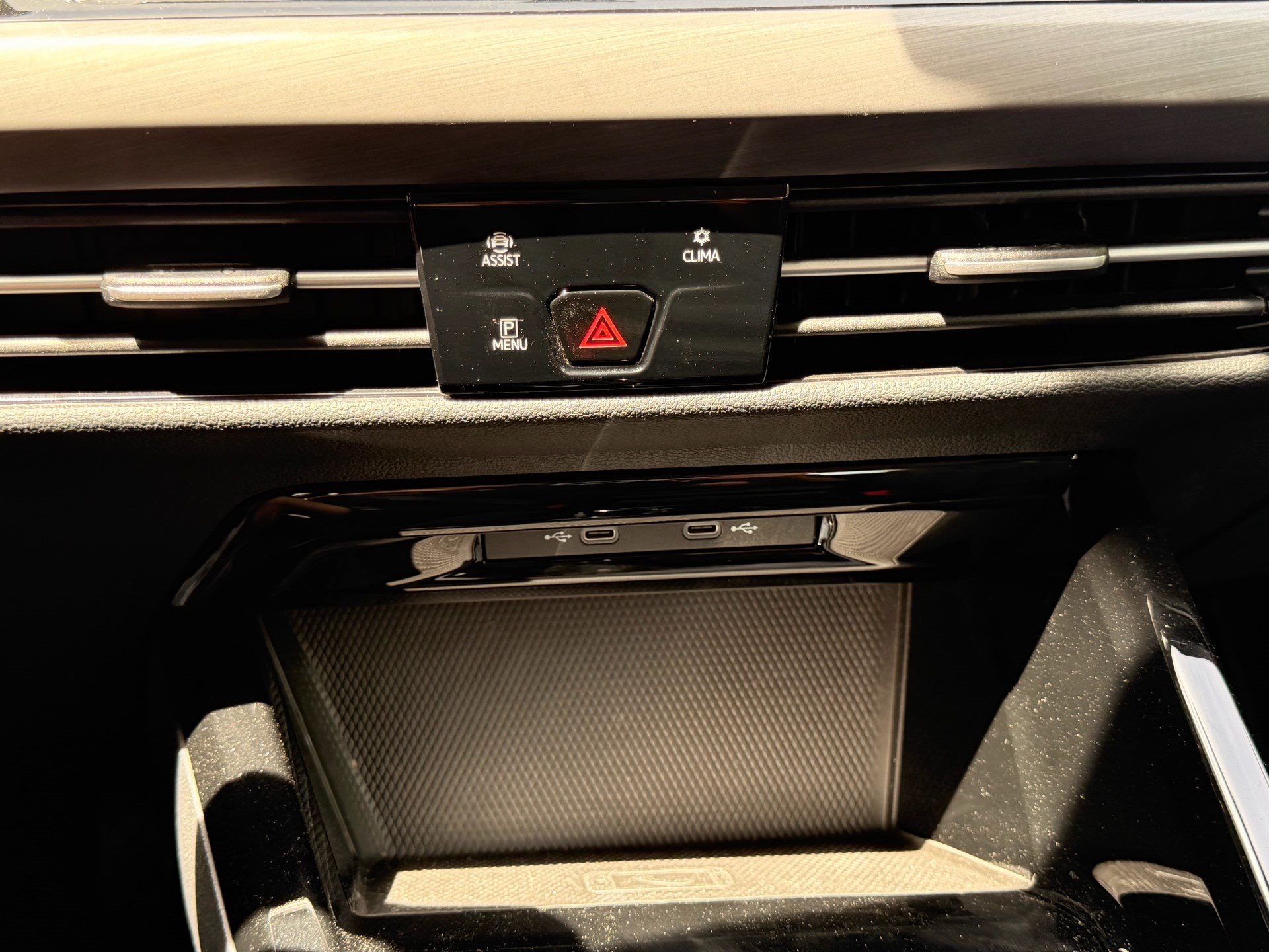 VW Golf 2.0 TSI 190PS DSG STYLE-image-19